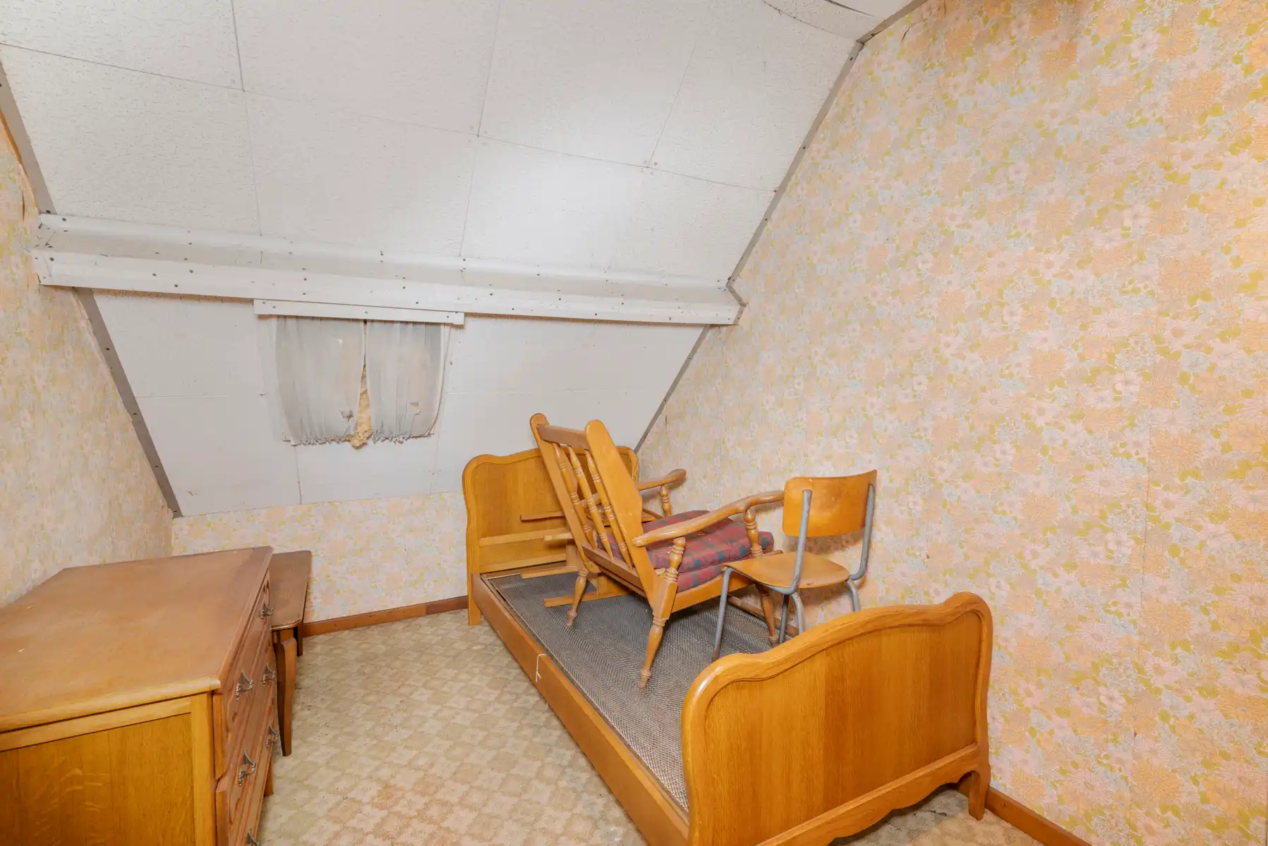 Te renoveren halfopen bebouwing op rustige locatie foto 10