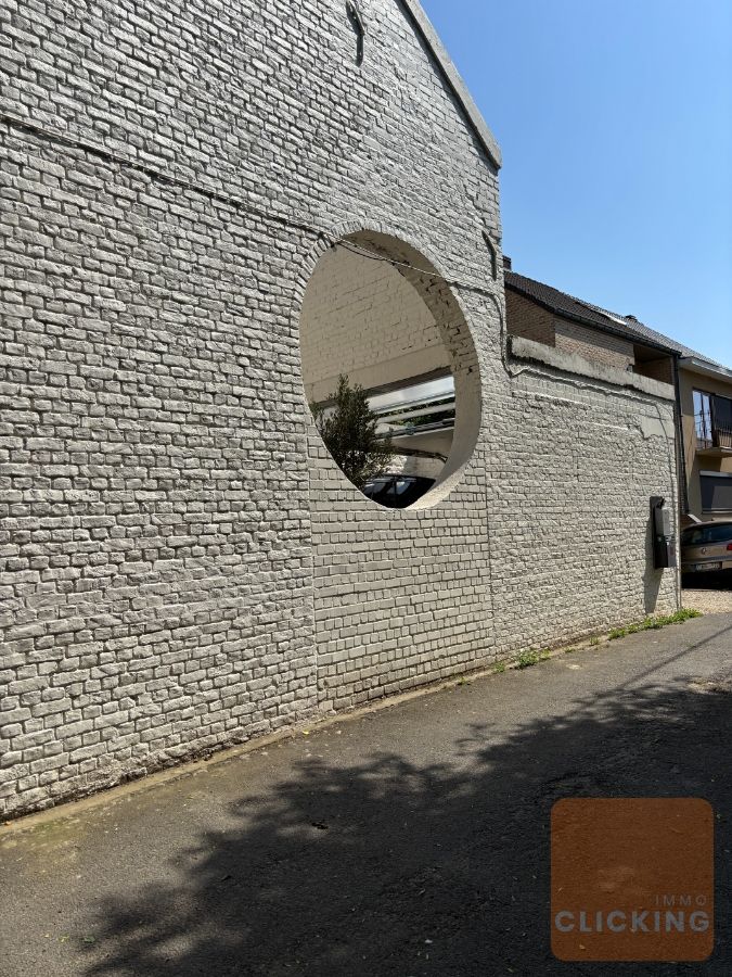 Slim wonen in stijl: volledig gerenoveerde woning in het groene Borchtlombeek foto 35