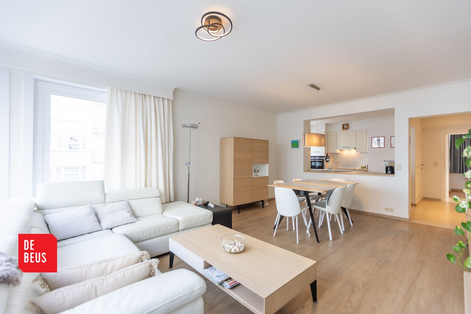 Klassevol 3 slpk appartement met zeezicht foto {{pictureIndex}}