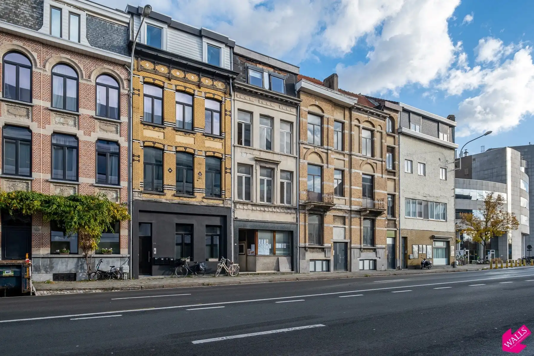 Licht en ruim 1 slaapkamer appartement te Berchem foto 14