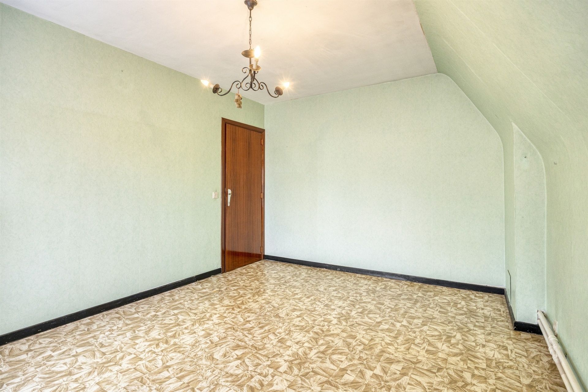 Woning op zeer goede ligging met potentieel foto 17