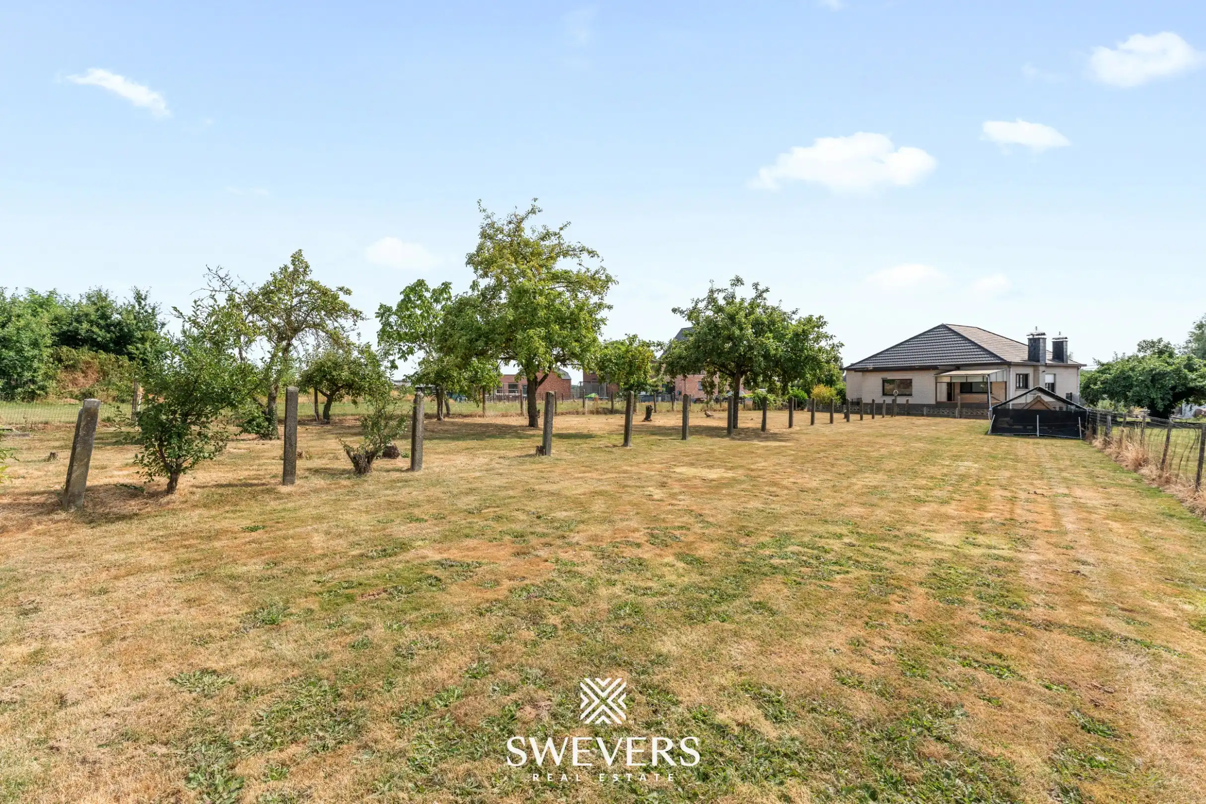 Ruime open bebouwing met 415 m² bewoonbare oppervlakte op 15a 50ca  foto 34