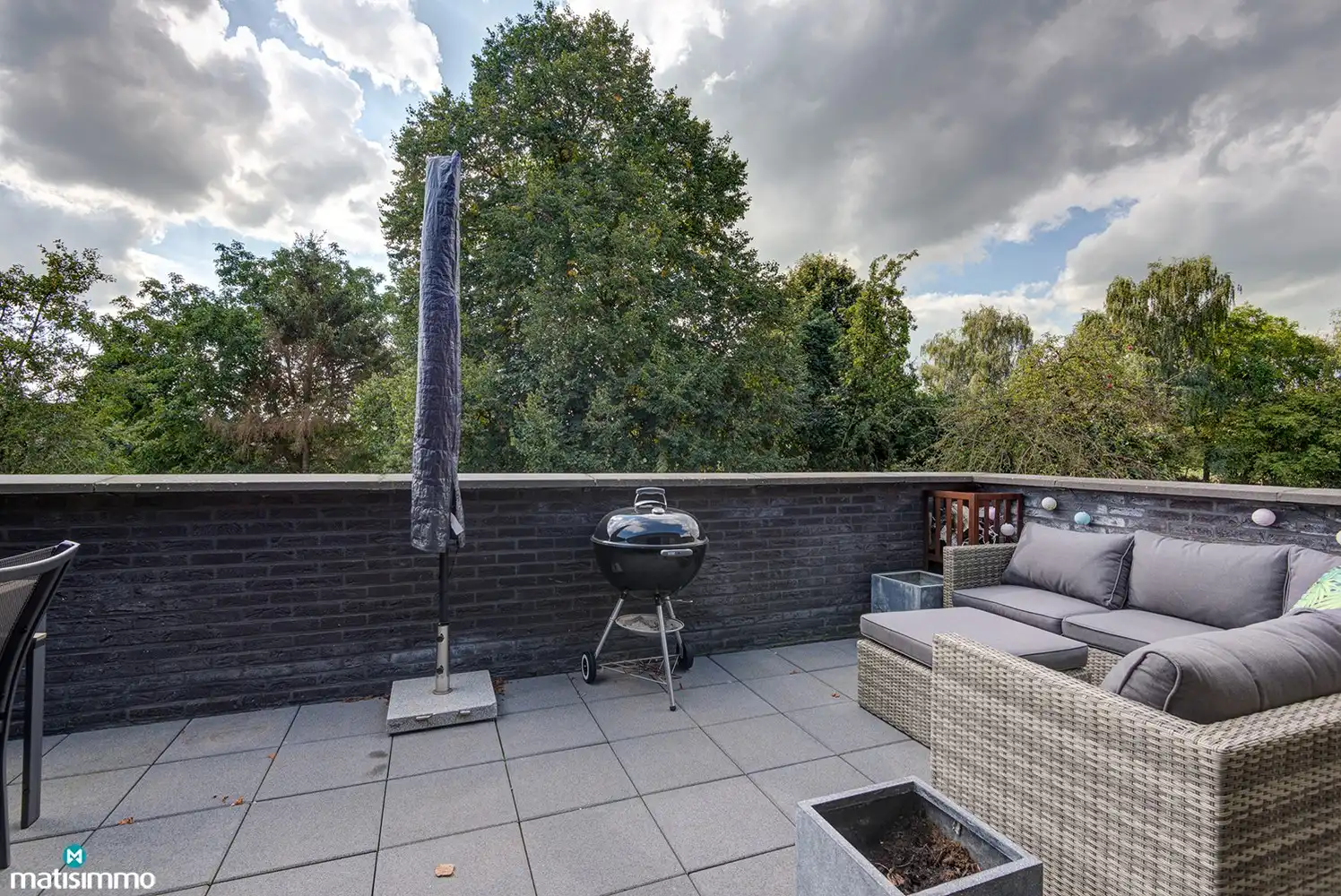 DUPLEXAPPARTEMENT MET 2 SLAAPKAMERS, 1 CARPORT, 1 AUTOSTAANPLAATS, TERRAS, AIRCO EN ZONNEPANELEN TE GROTE-SPOUWEN foto 10