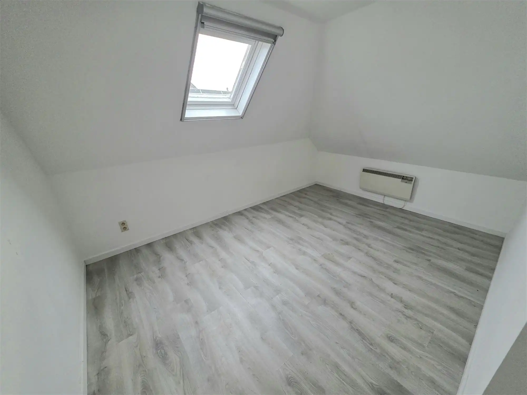 Commercieel pand vlakbij Zeshoek en Station foto 25