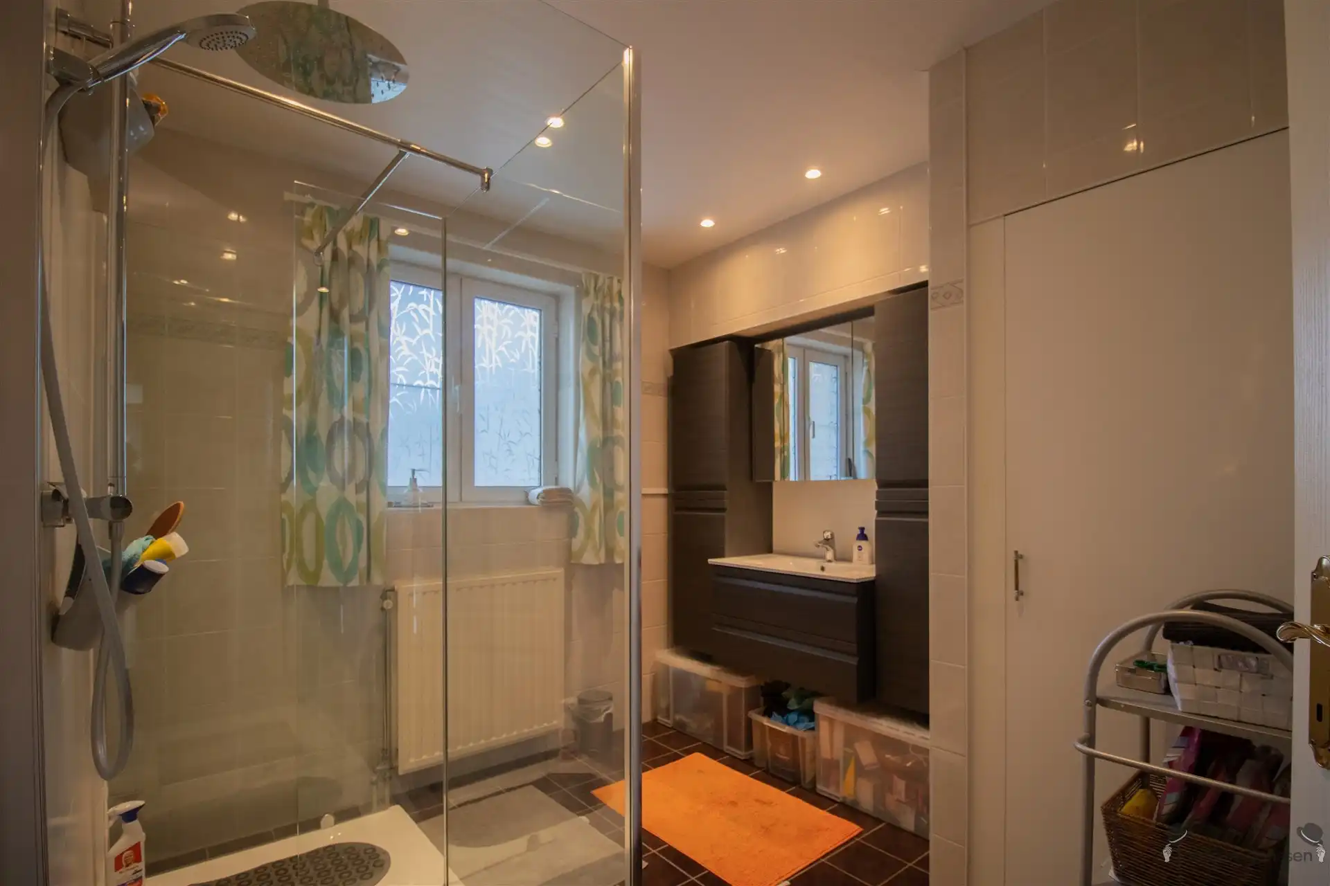 Gelijkvloers appartement van 115 m² met tuin, 2 slaapkamers en een ondergrondse parkeerplaats foto 9