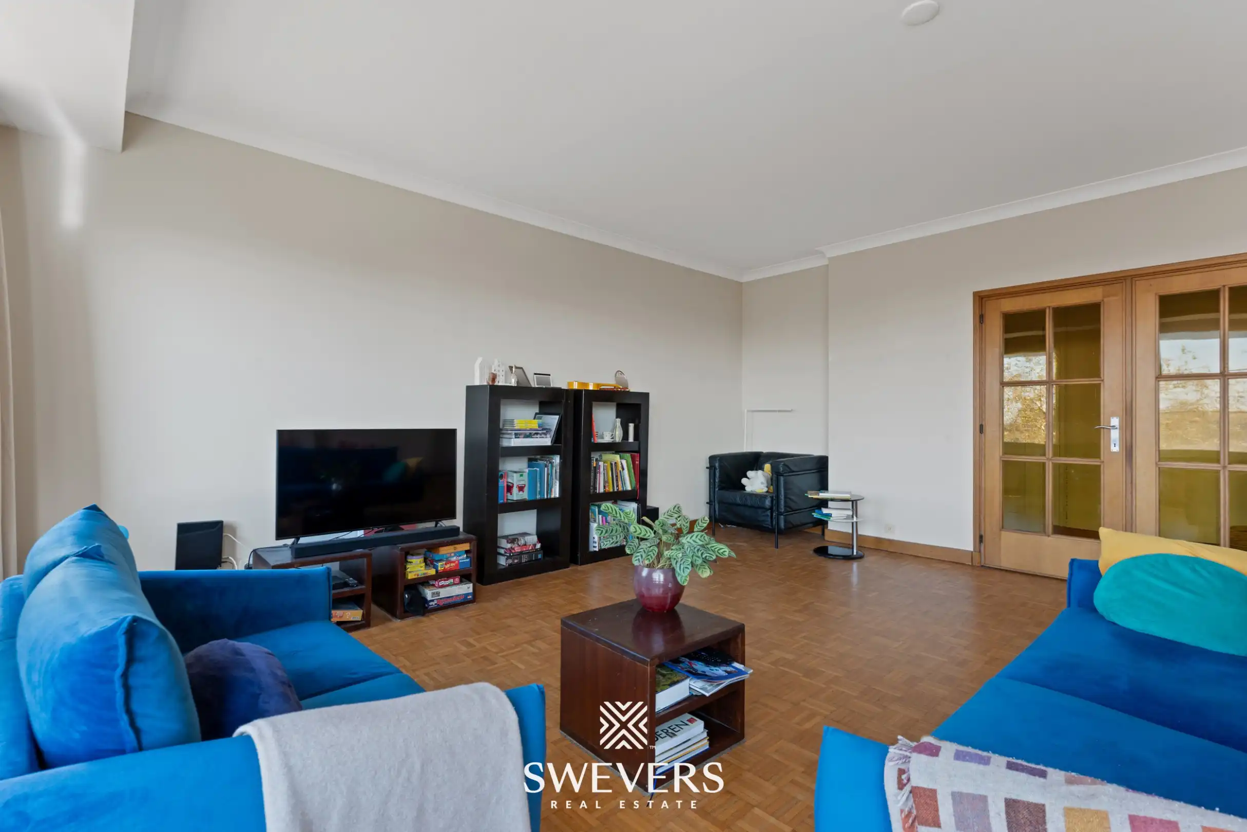 Ruim en lichtrijk appartement met terras in Centrum Hasselt foto 6