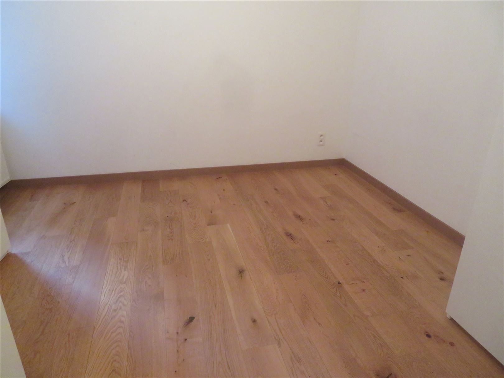 Appartement (100m²) met 2 slaapkamers in hartje Antwerpen! foto 9