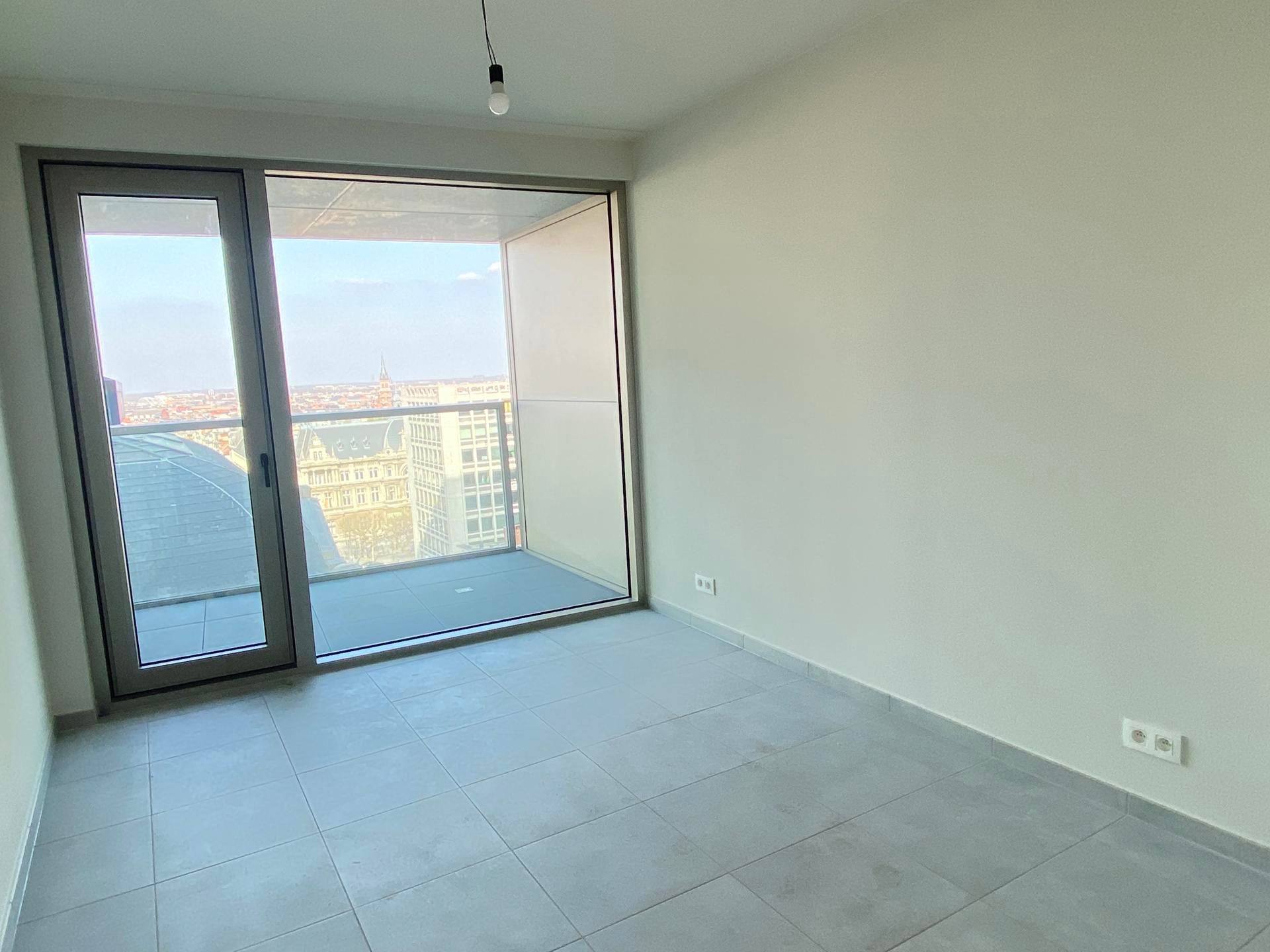 Uniek appartement op de 9e verdieping van de Antwerp Tower. foto 5