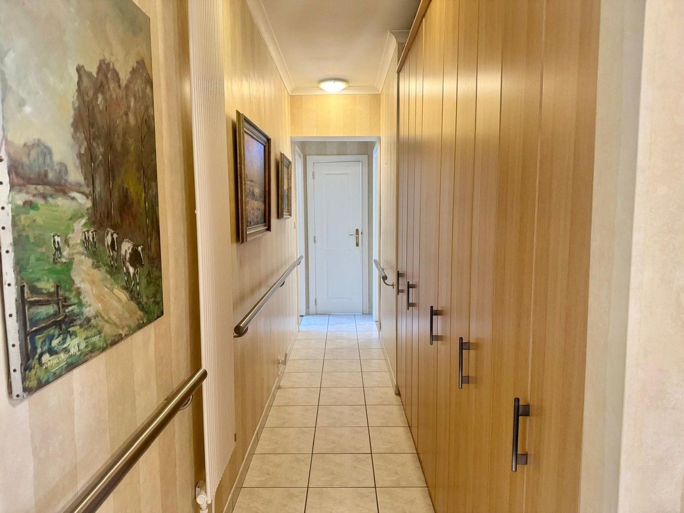 Instapklaar appartement pal in Genk-centrum (H.O.B.) foto 3