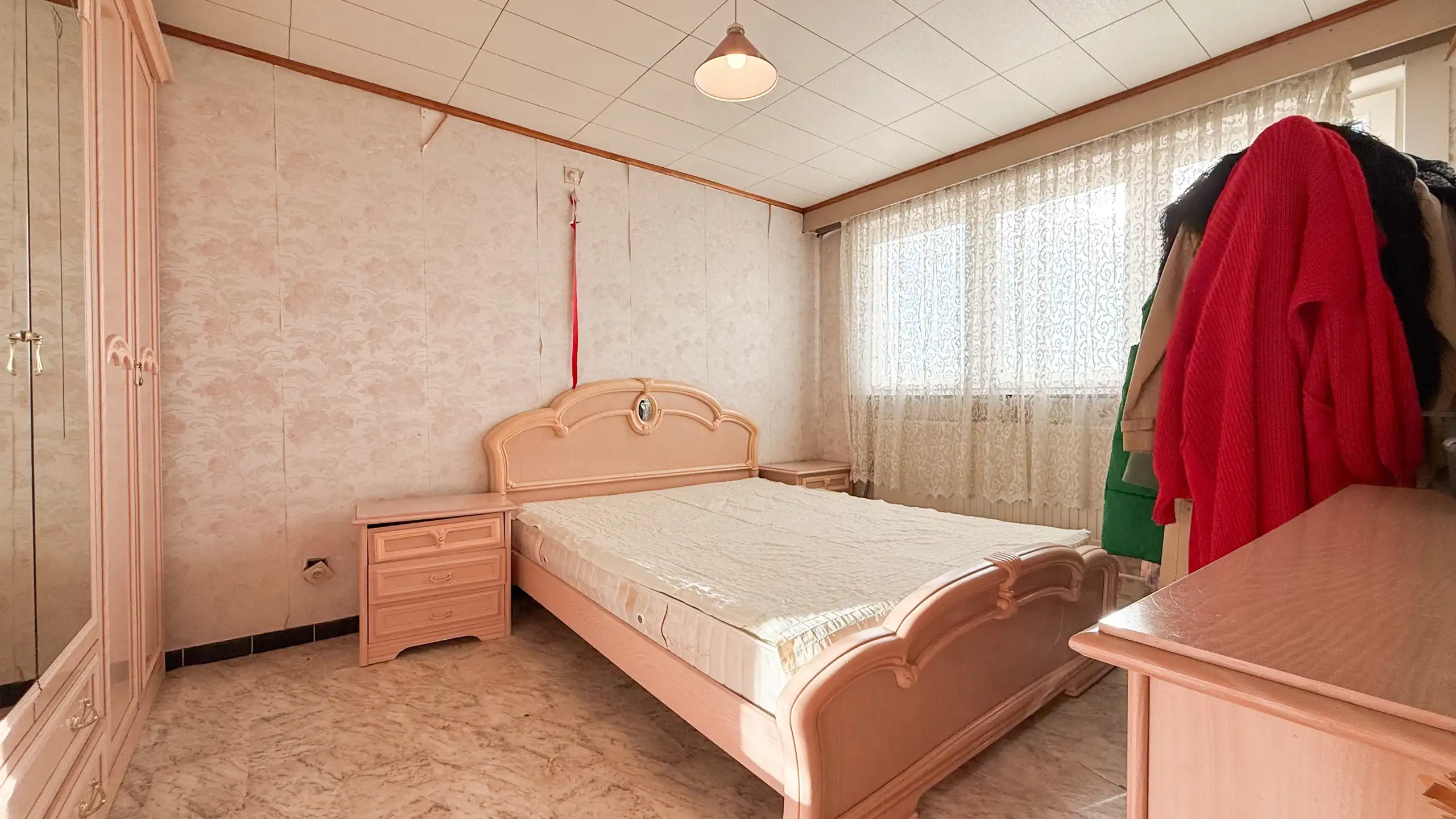 Moderne en gezellige woning met 5 slpkmrs en zonnepanelen! foto 22