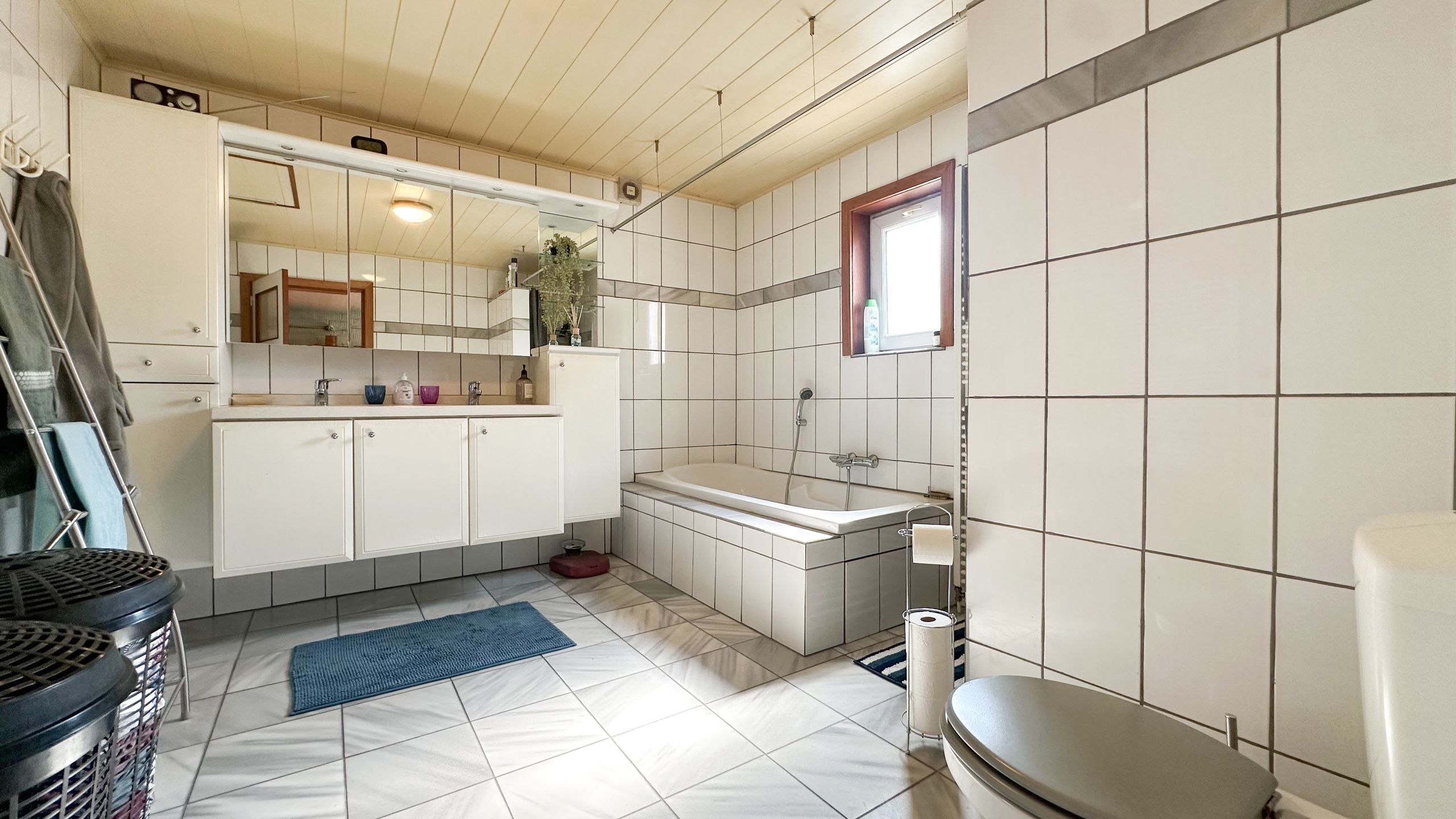 Instapklare woning met woonopp. van 309m² te Houthalen! foto 17