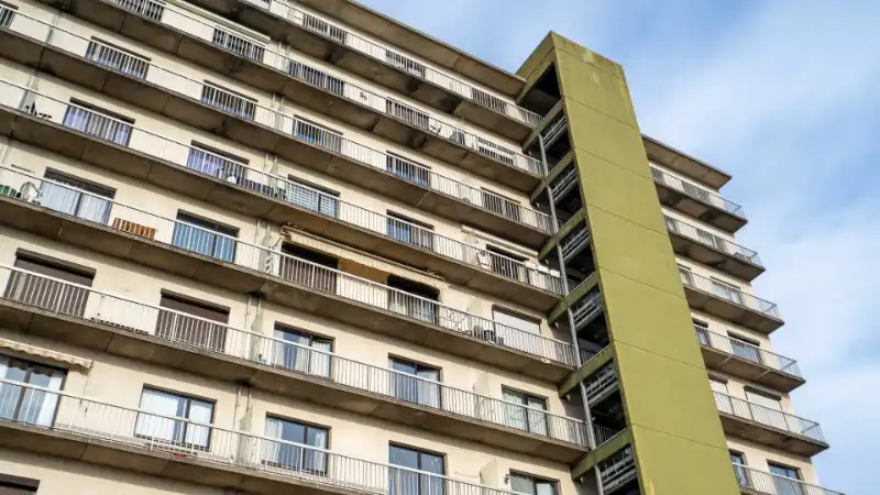 Centraal gelegen appartement met 1 slaapkamer in Genk foto 2