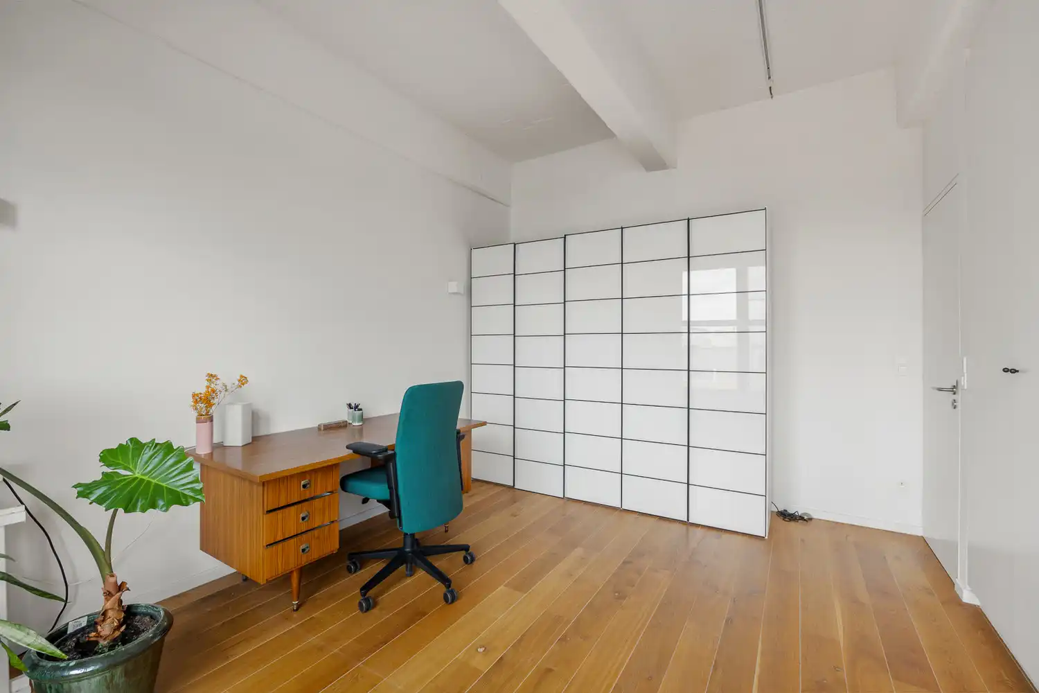 Uitzonderlijke loft 200m² + aangelegde daktuin, terras en 2 optionele garages in rustig, groen woonerf op de grens Borgerhout/Antwerpen foto 14