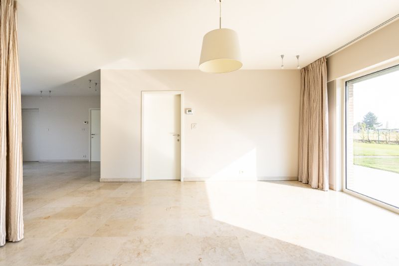 Ruime energiezuinige villa met aparte bureauruimte en uitbreidingsmogelijkheden op 2277m²! foto 7