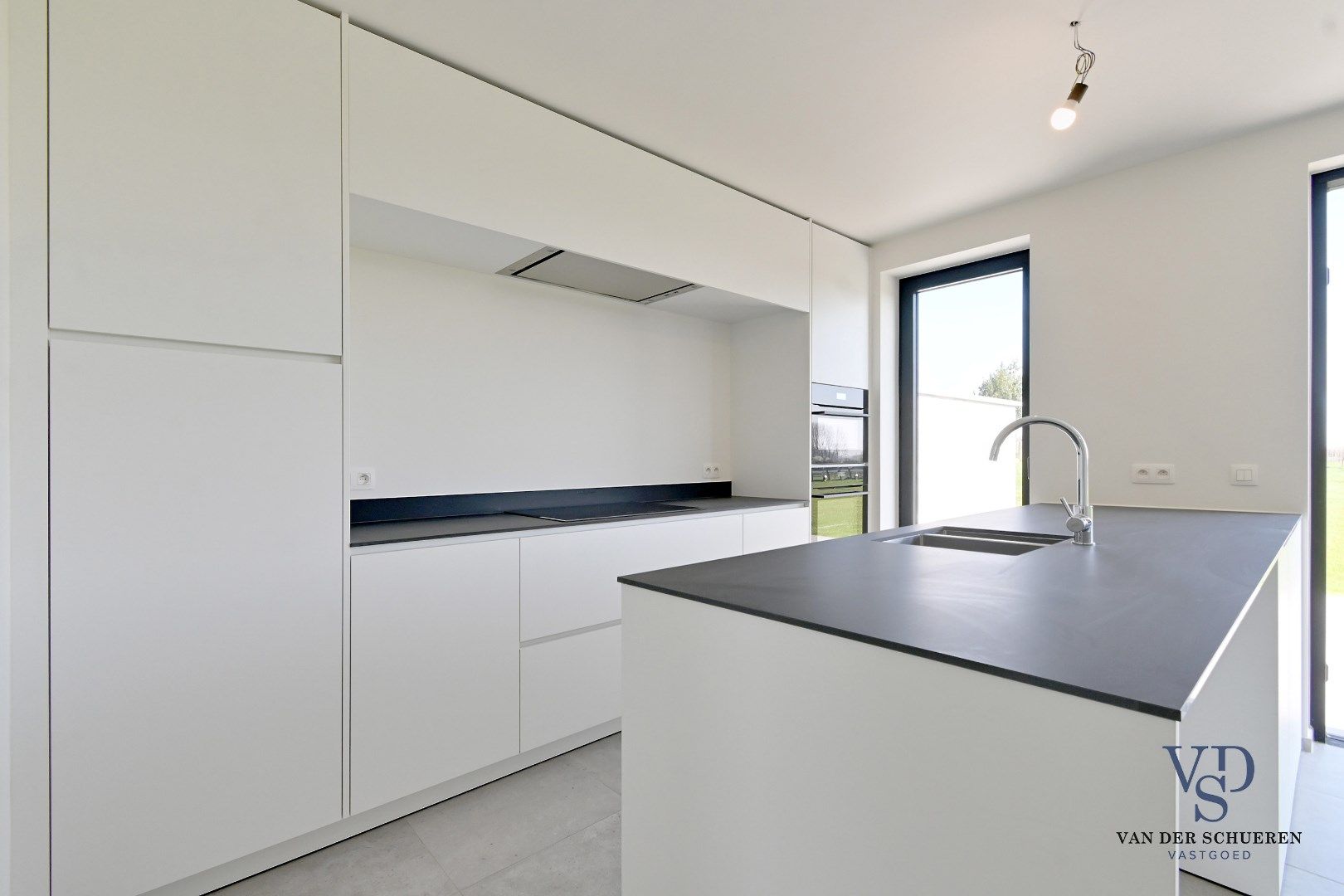 IN OPTIE ! Half Open Bebouwing met afzonderlijke garage  foto 10