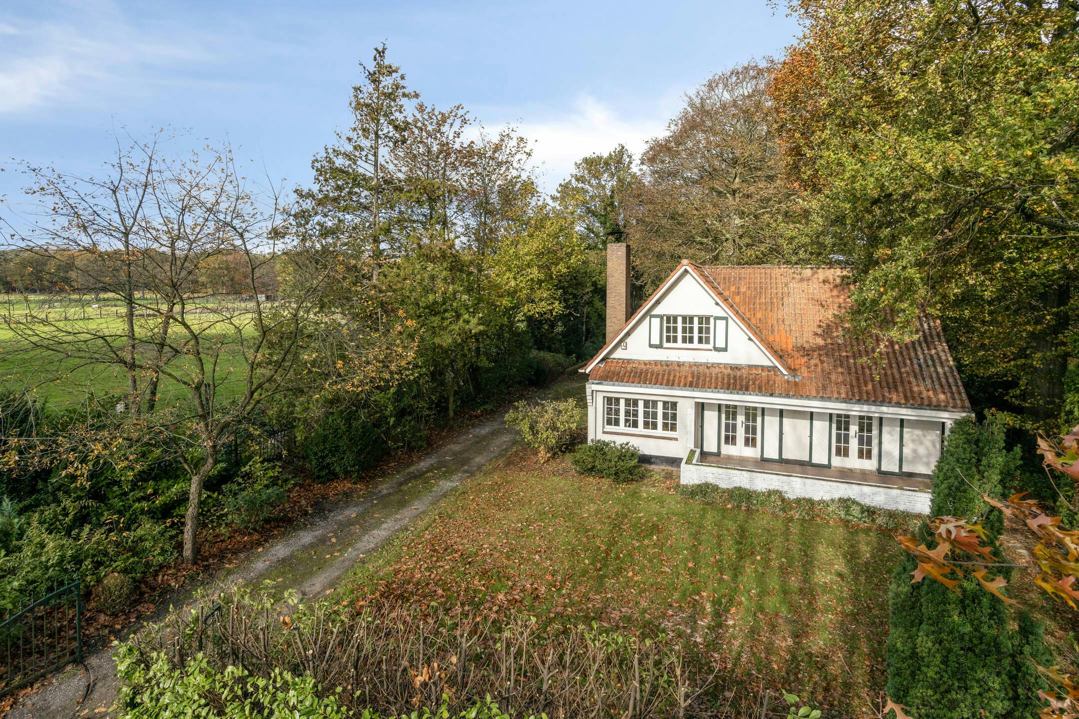 Charmant huis te koop in Putte-Kapellen met grote tuin foto 21