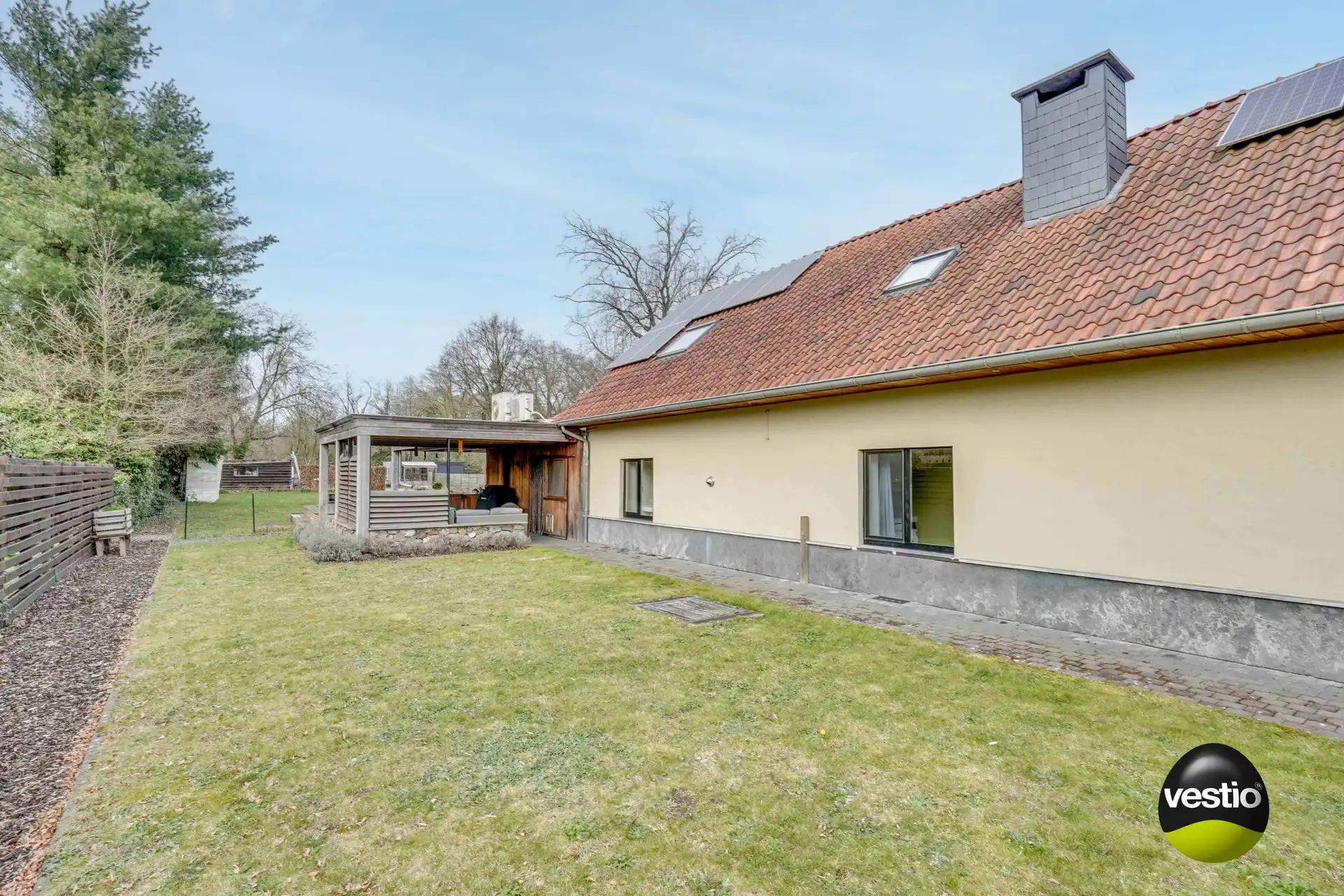 GERENOVEERDE LANGGEVELHOEVE OP 37,90 ARE MET TOPLIGGING IN ZEVENHUIZEN foto 45