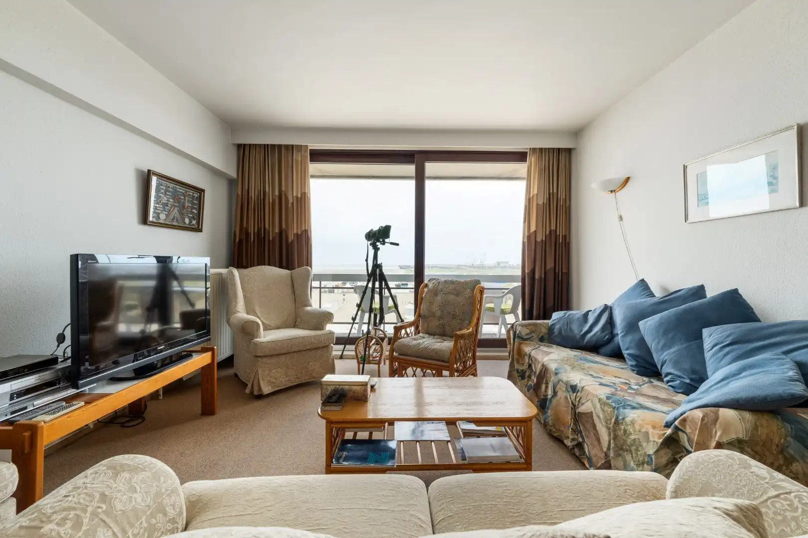 Ruim appartement met 2 slaapkamer op de Zeedijk foto {{pictureIndex}}