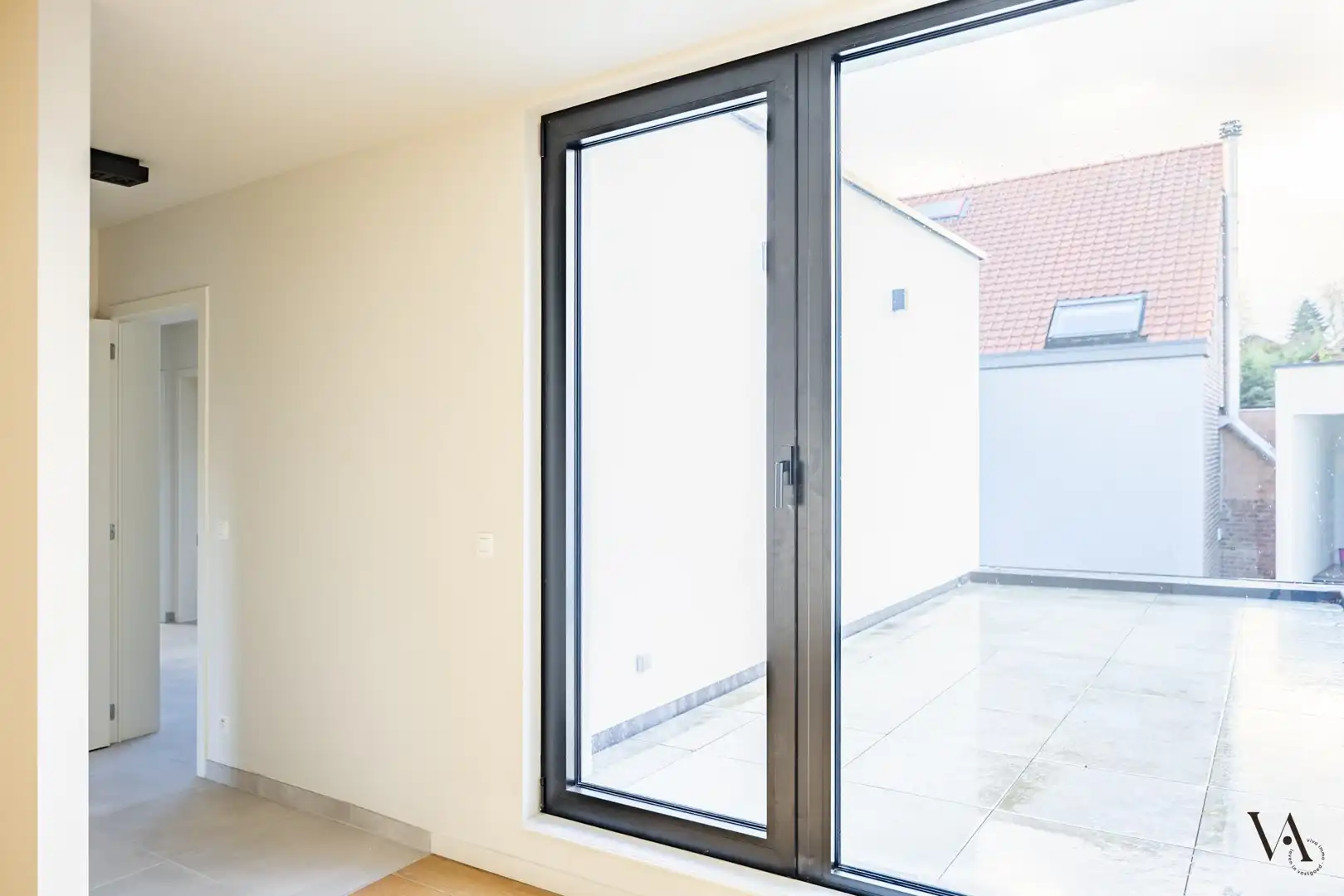 Recente en ruime vernieuwbouwwoning met bijgebouw in Korbeek-Lo foto 9