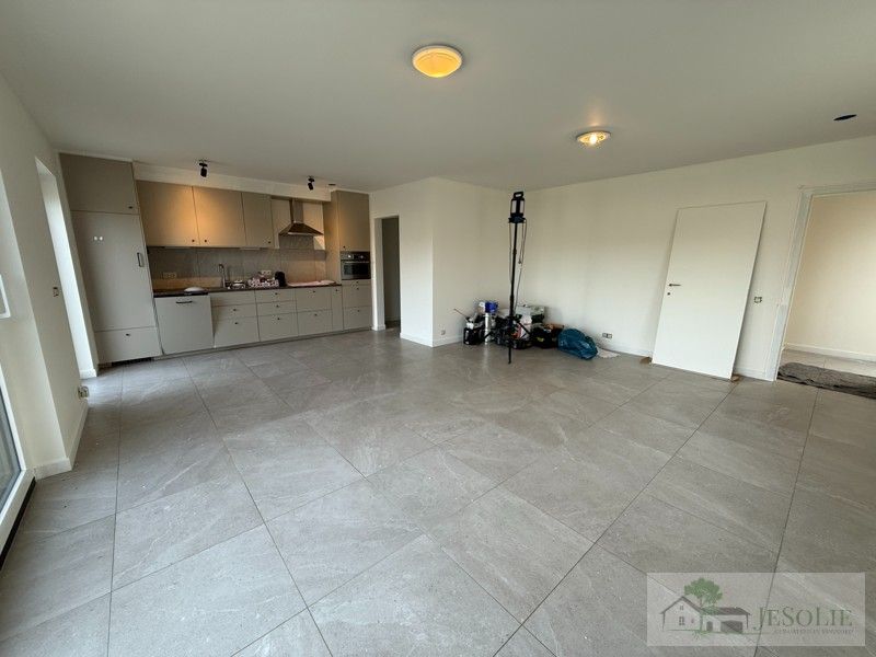 Ruime, energiezuinige nieuwbouwwoning - TE HUUR - 4 kamers foto 5