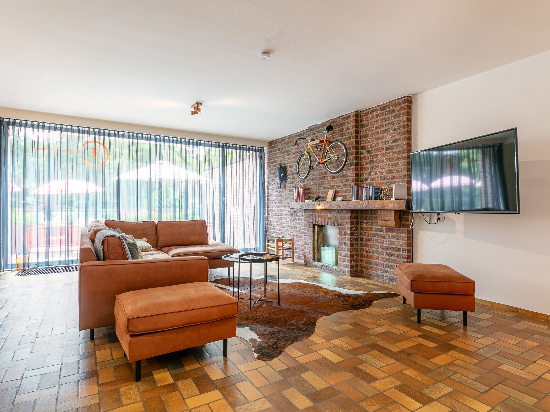 Moderne vakantiewoning in een groene omgeving foto 4