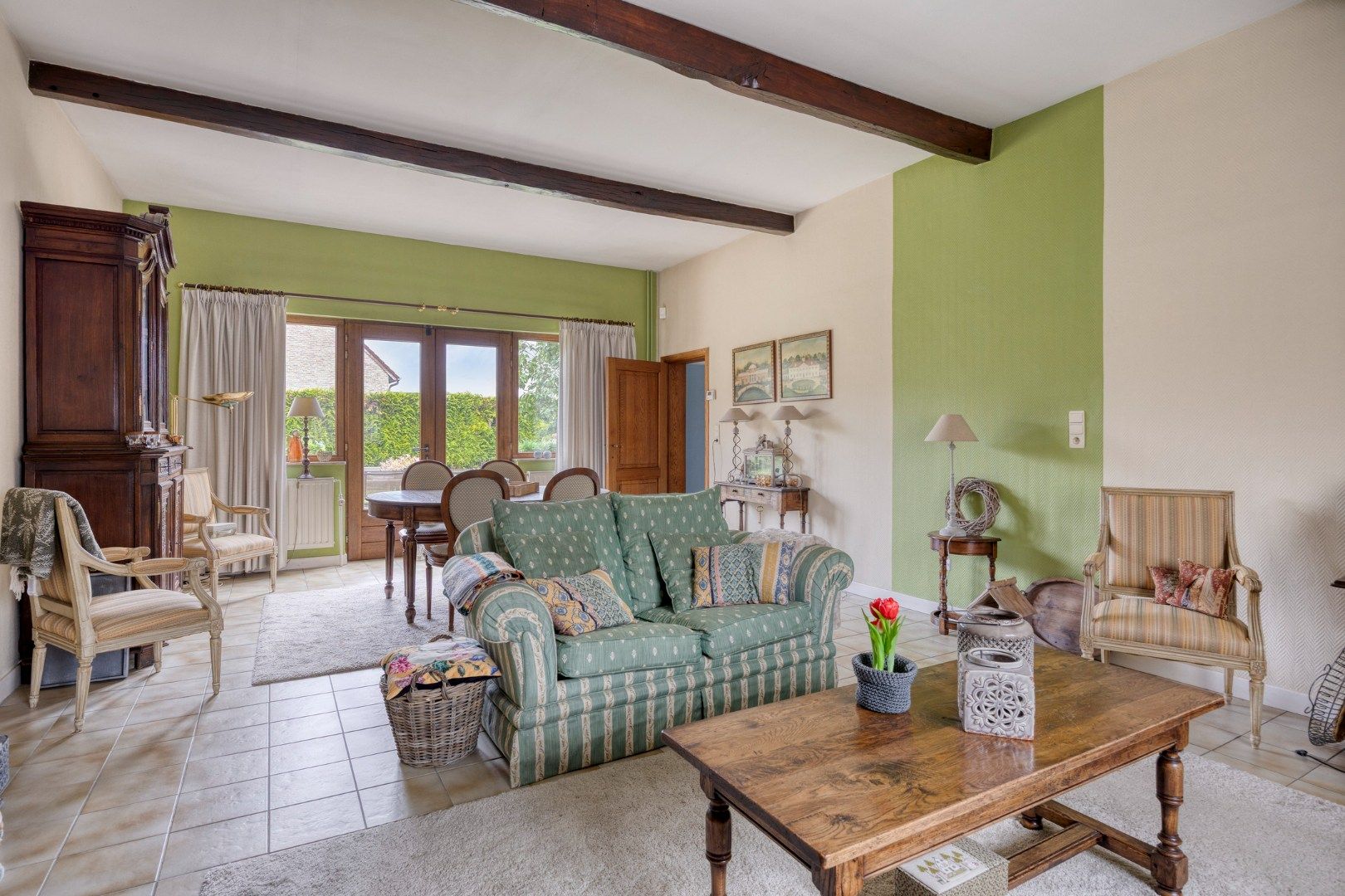 Grote woning met mooie tuin en 2 garages in Tongeren-Vreren foto 8