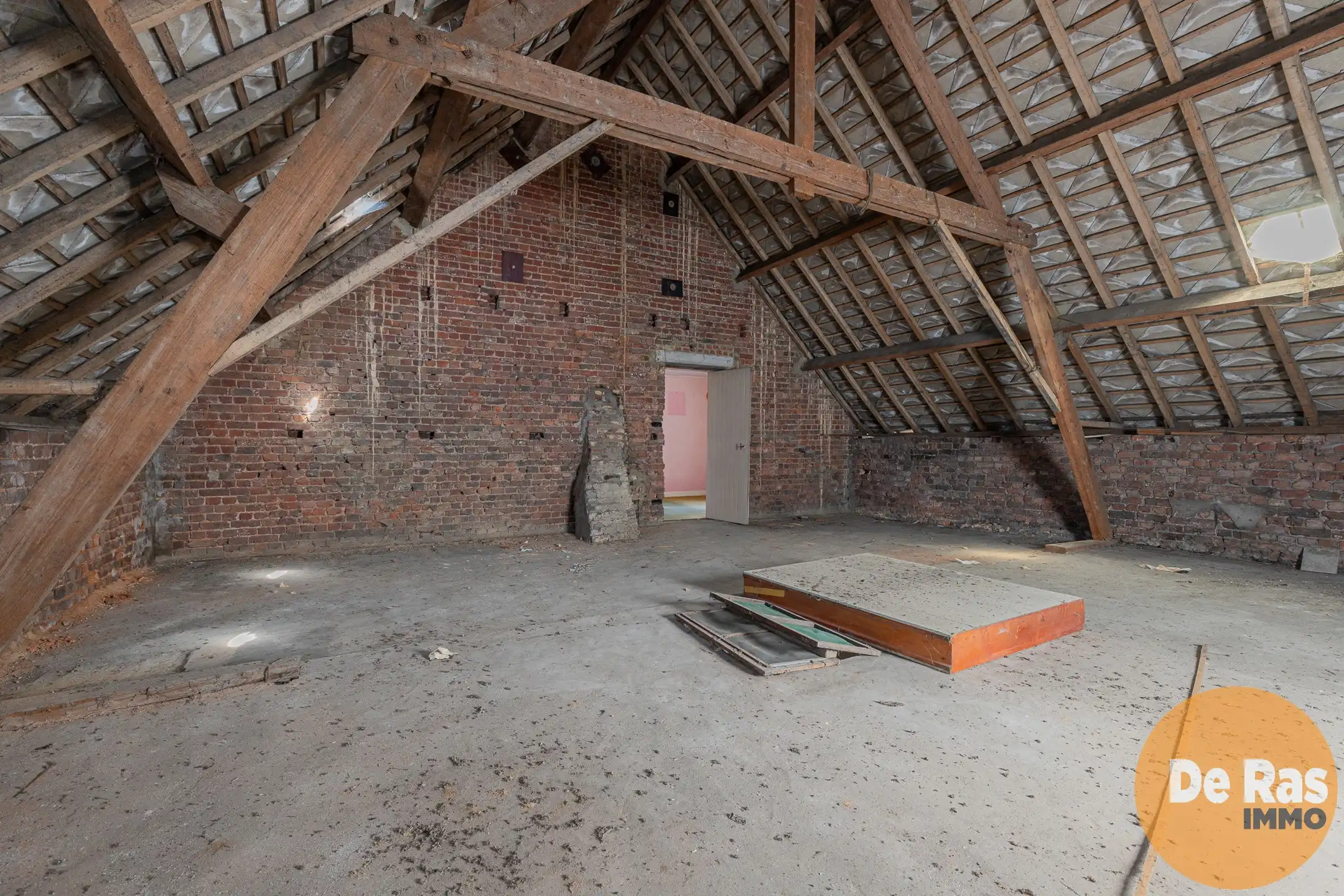 ST-L-ESSE - Ruime burgerwoning met achterliggende ateliers foto 18