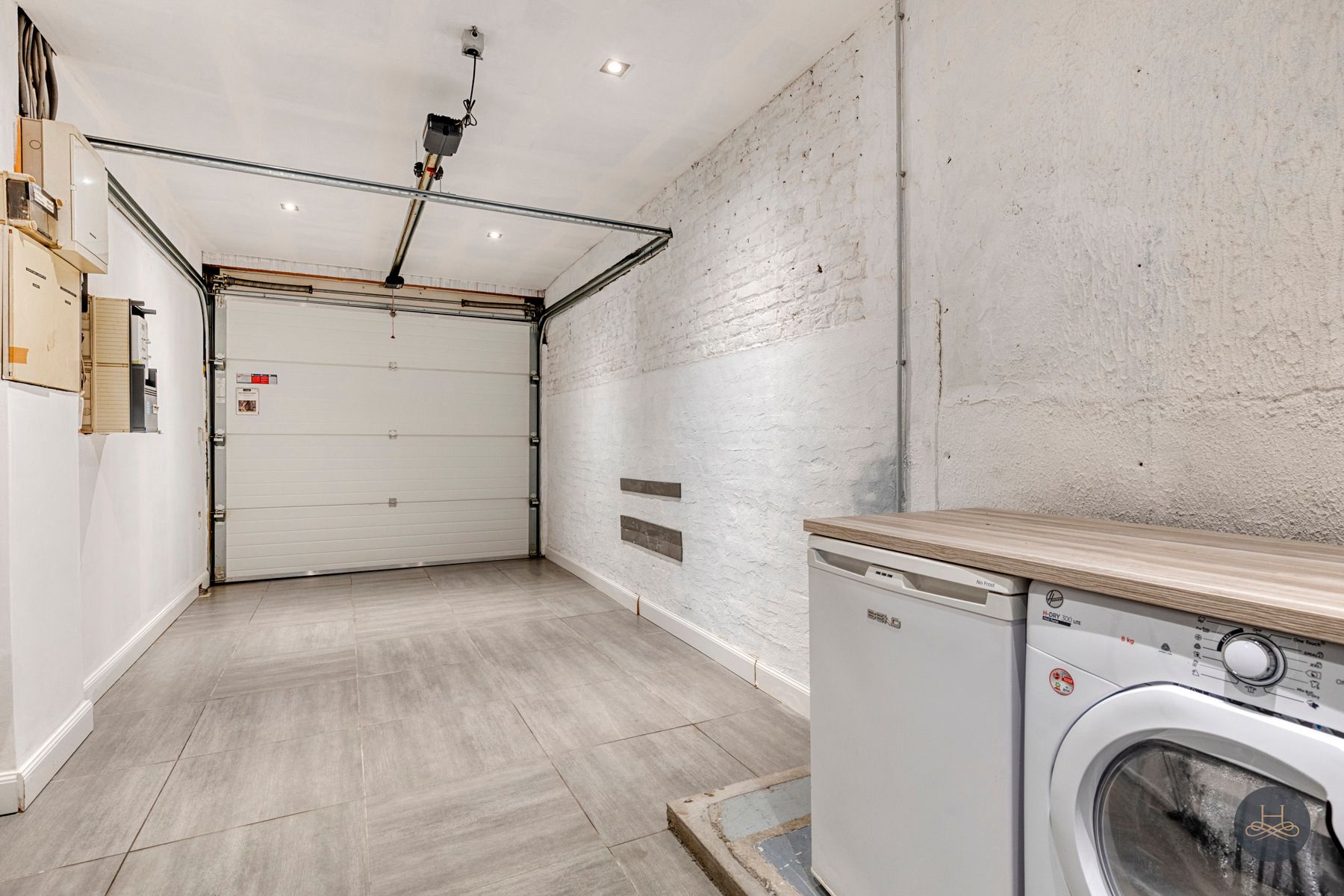 Gerenoveerde, unieke grote woning met ingerichte tuin foto 22