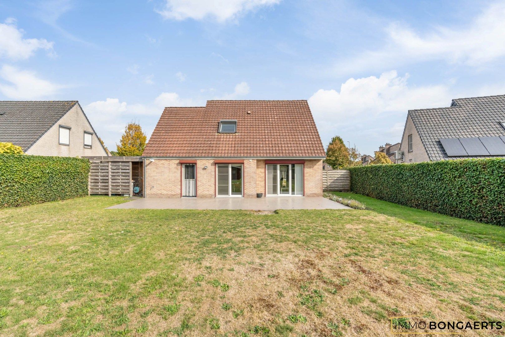 Ruime woning met 3 slaapkamers  foto 23