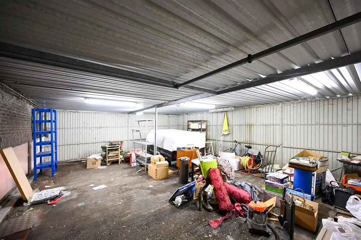 Ruime splitlevel woning met veel potentieel foto 31