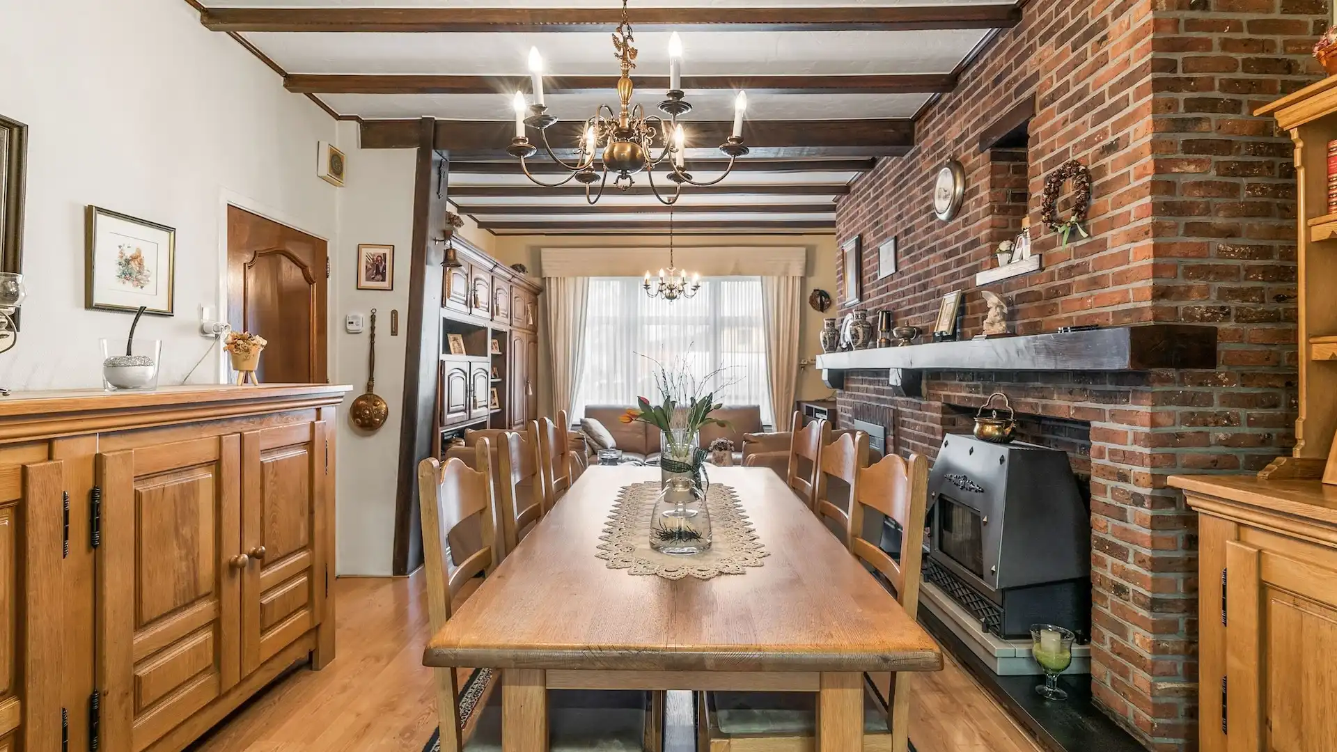 Te renoveren woning (G.B.) met 3 slpkrs  te Genk foto 4