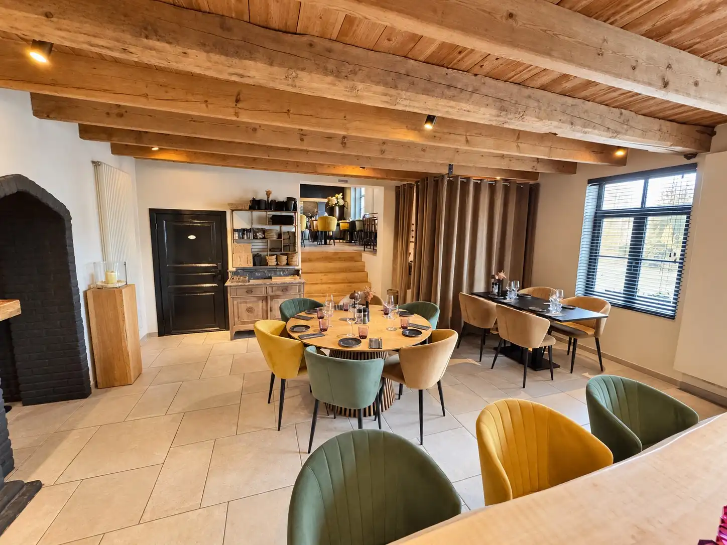 De Witte Doorn – instapklaar restaurant met woonst, sfeervolle tuin en polderzicht in Vlissegem. foto 4