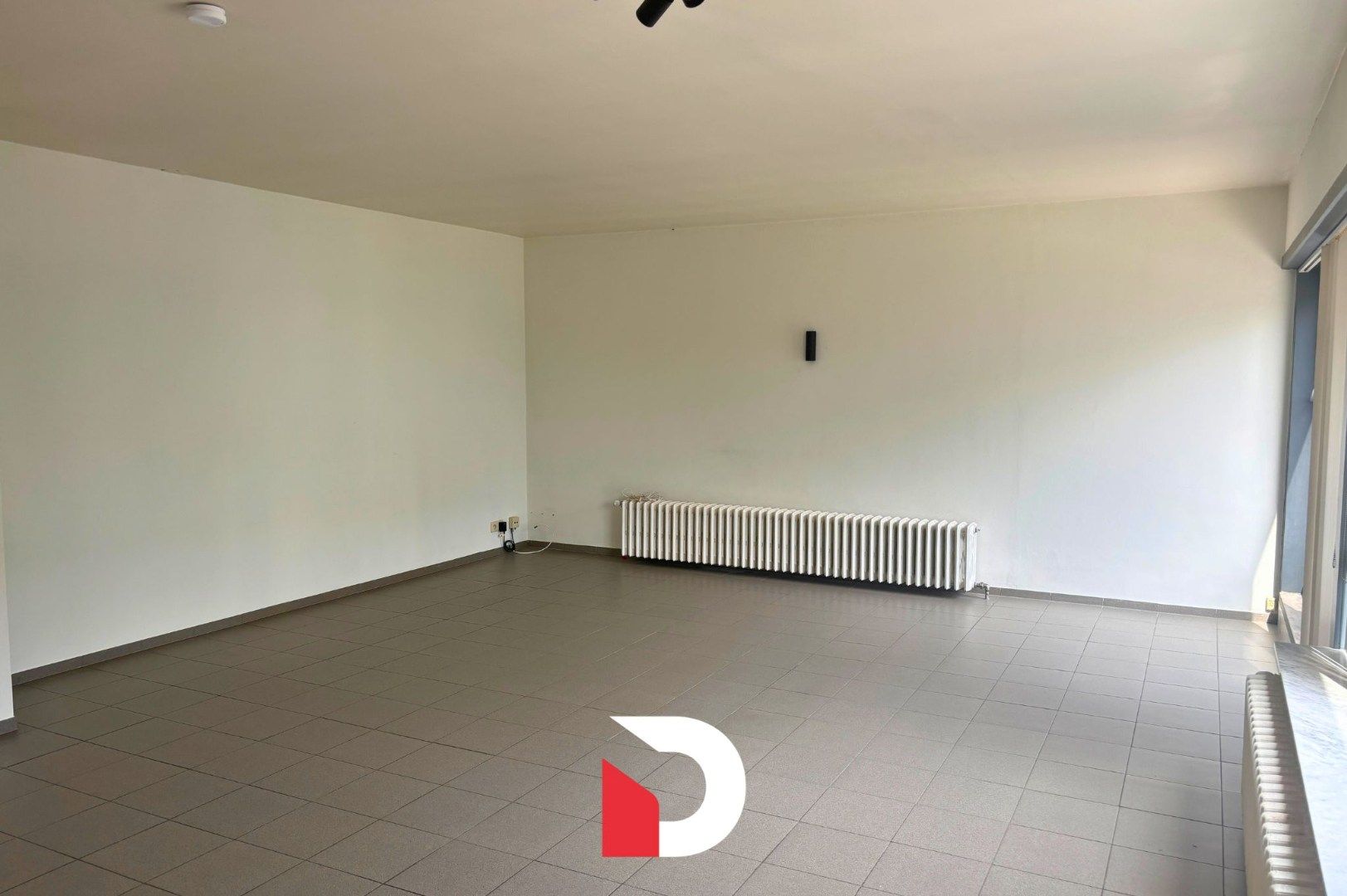 Instapklaar en ruim appartement met 3 slaapkamers en zonnig terras in Sijsele foto 2