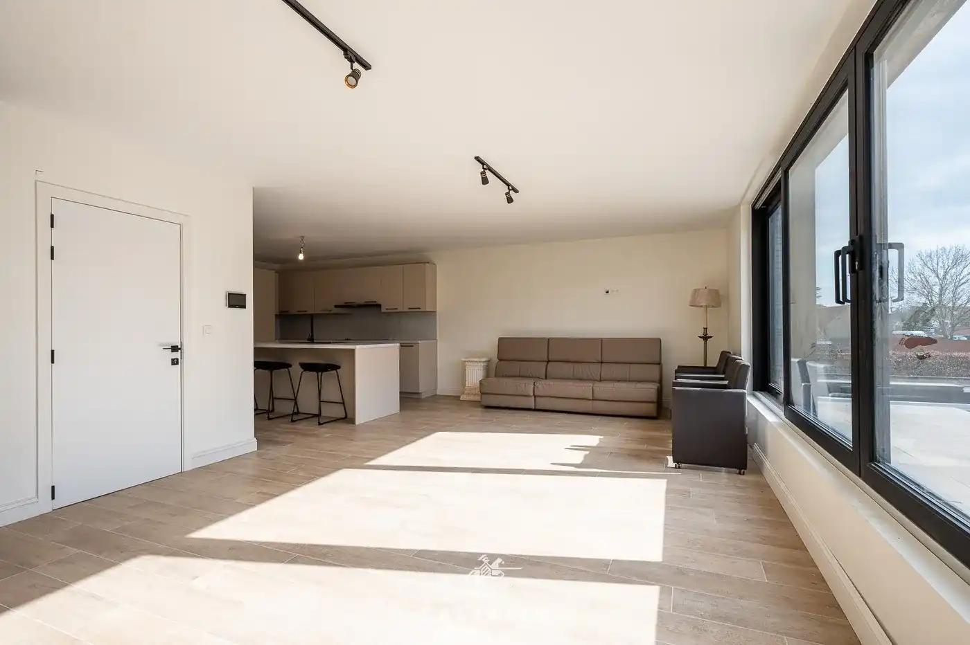 Ruime duplex met zonnig terras te Zelzate te koop foto 4