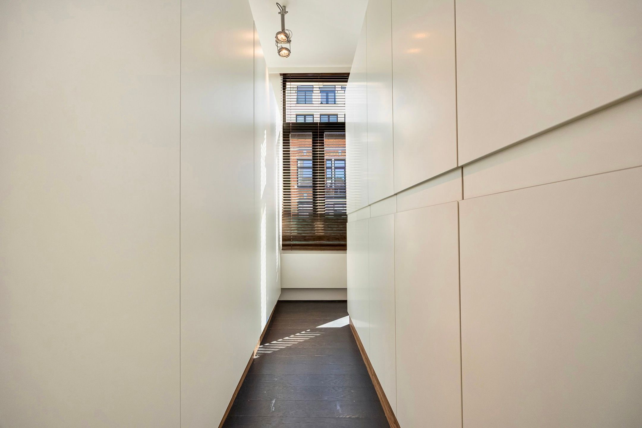 ANTWERPEN - Herenwoning met 2 inpandige staanplaatsen! foto 17