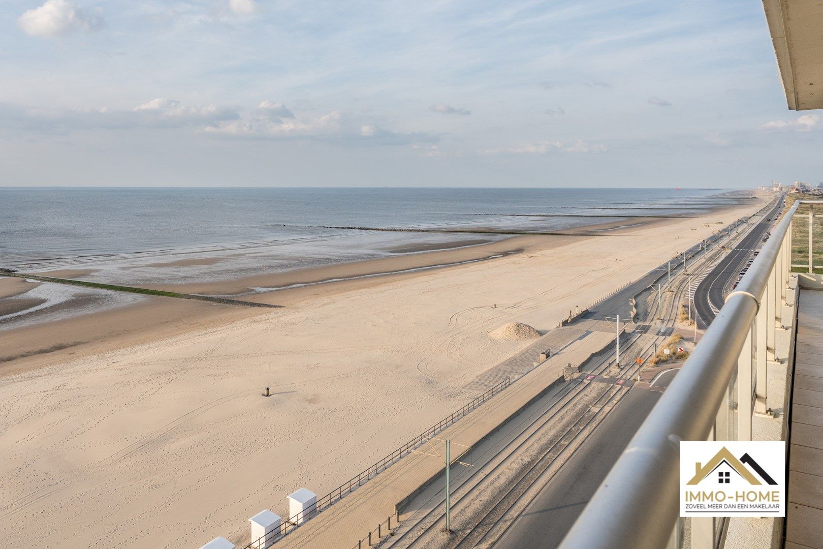 Prachtig hoekappartement met frontaal zeezicht foto 25