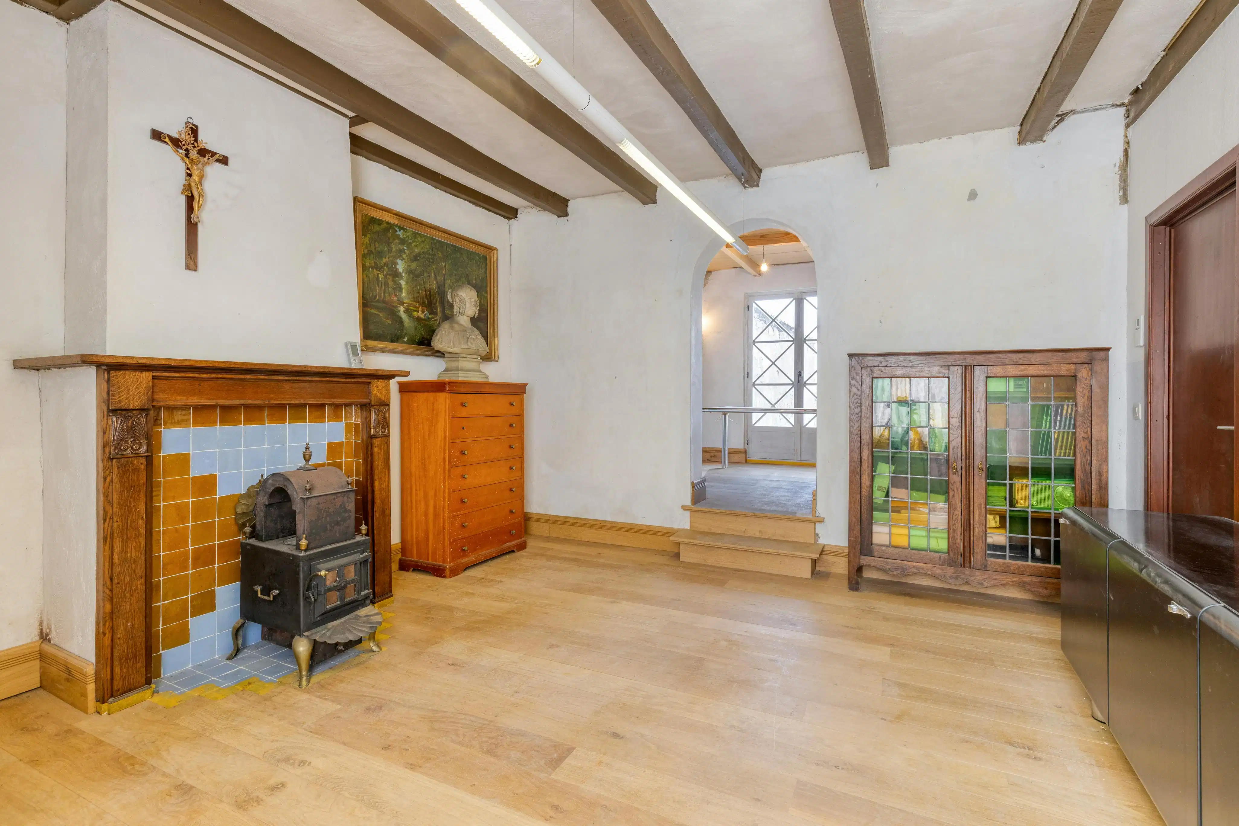 Verder te renoveren woning met tuin en garage in Adinkerke. foto 2