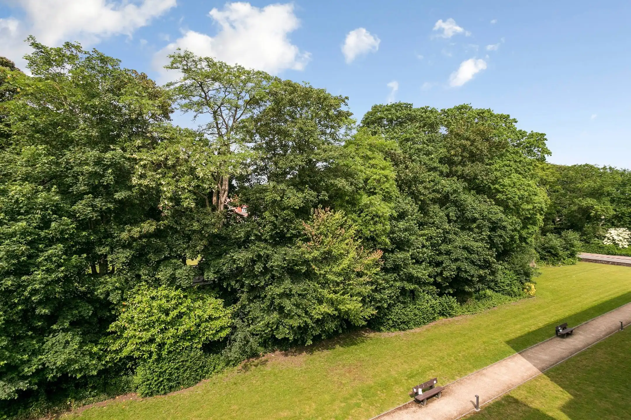 Gerenoveerde serviceflat op rustige locatie te Assebroek foto 12