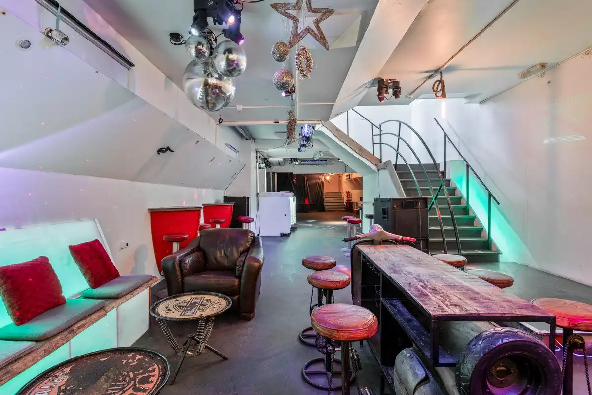 HORECABOOT met WOONST te AALST foto 6