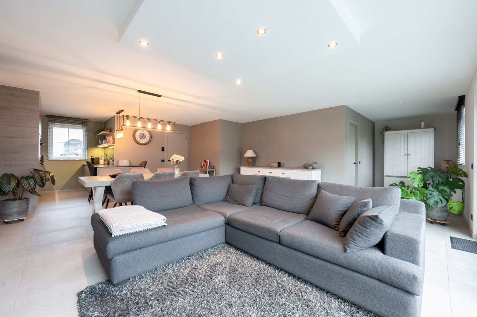 Recente en energiezuinige woning nabij het centrum van Jabbeke foto 3