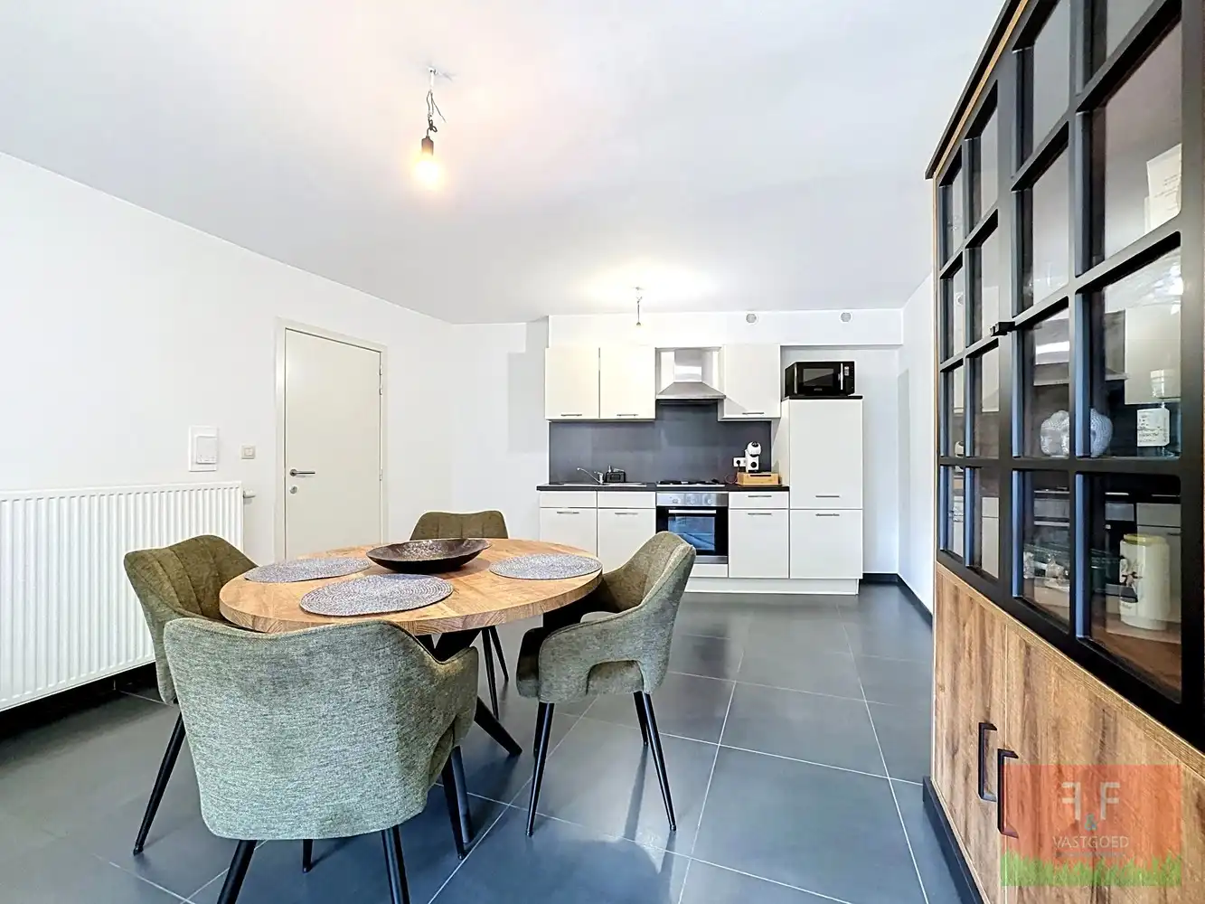 Instapklaar gelijkvloers appartement met parkeerplaats te Grotenberge foto 9