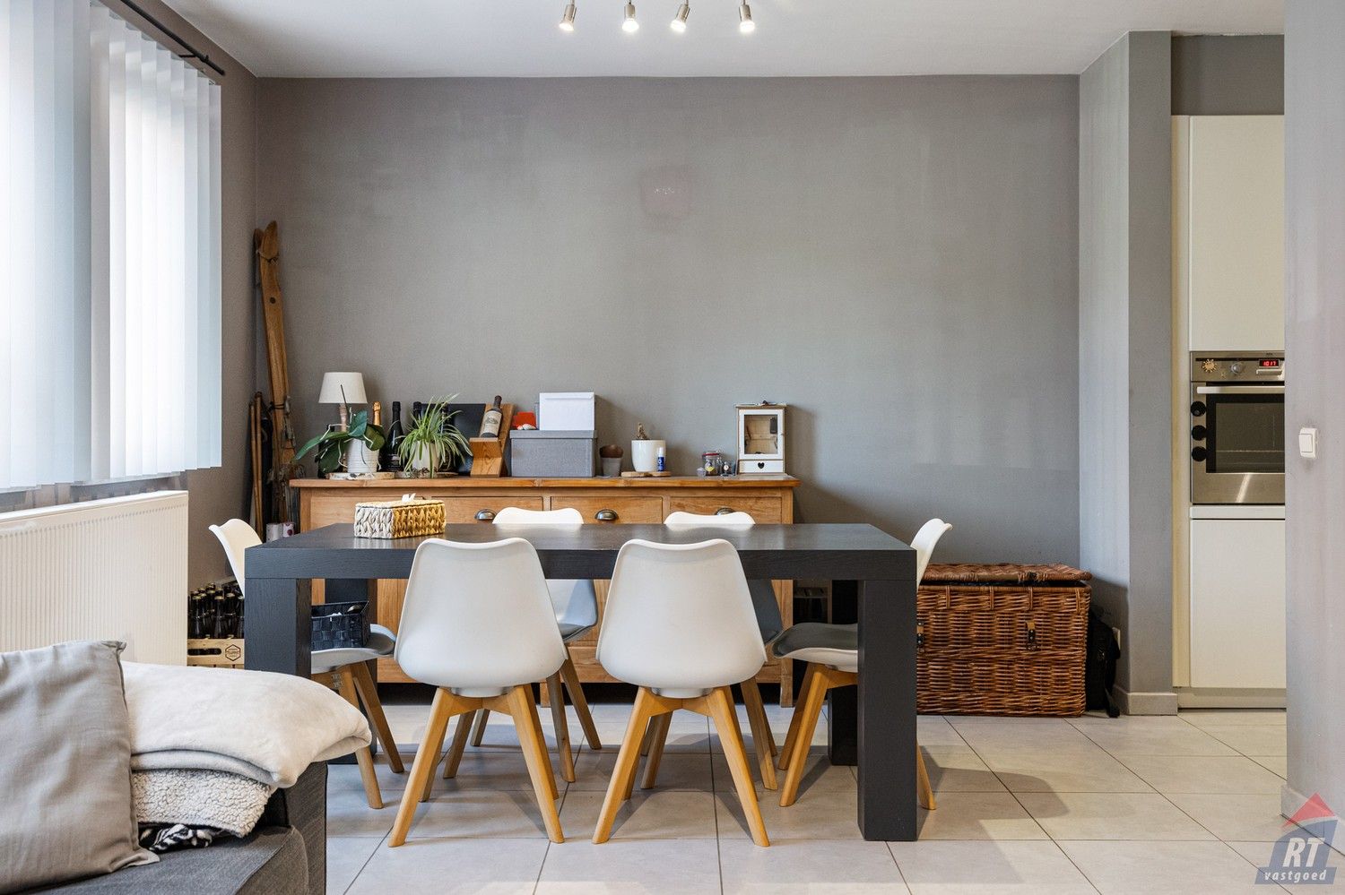 Instapklaar gelijkvloers appartement met 2 slaapkamers in centrum Herk-de-Stad – interessante opbrengsteigendom foto 3