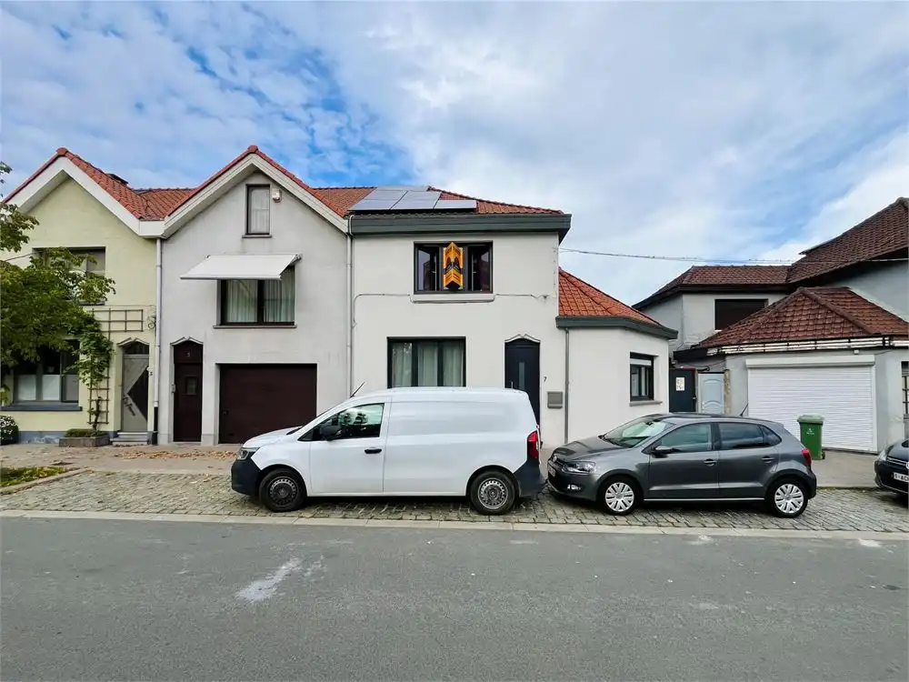 HOB met 4 - 5 slpks en super gezellig zuiders ingerichte tuin foto 28