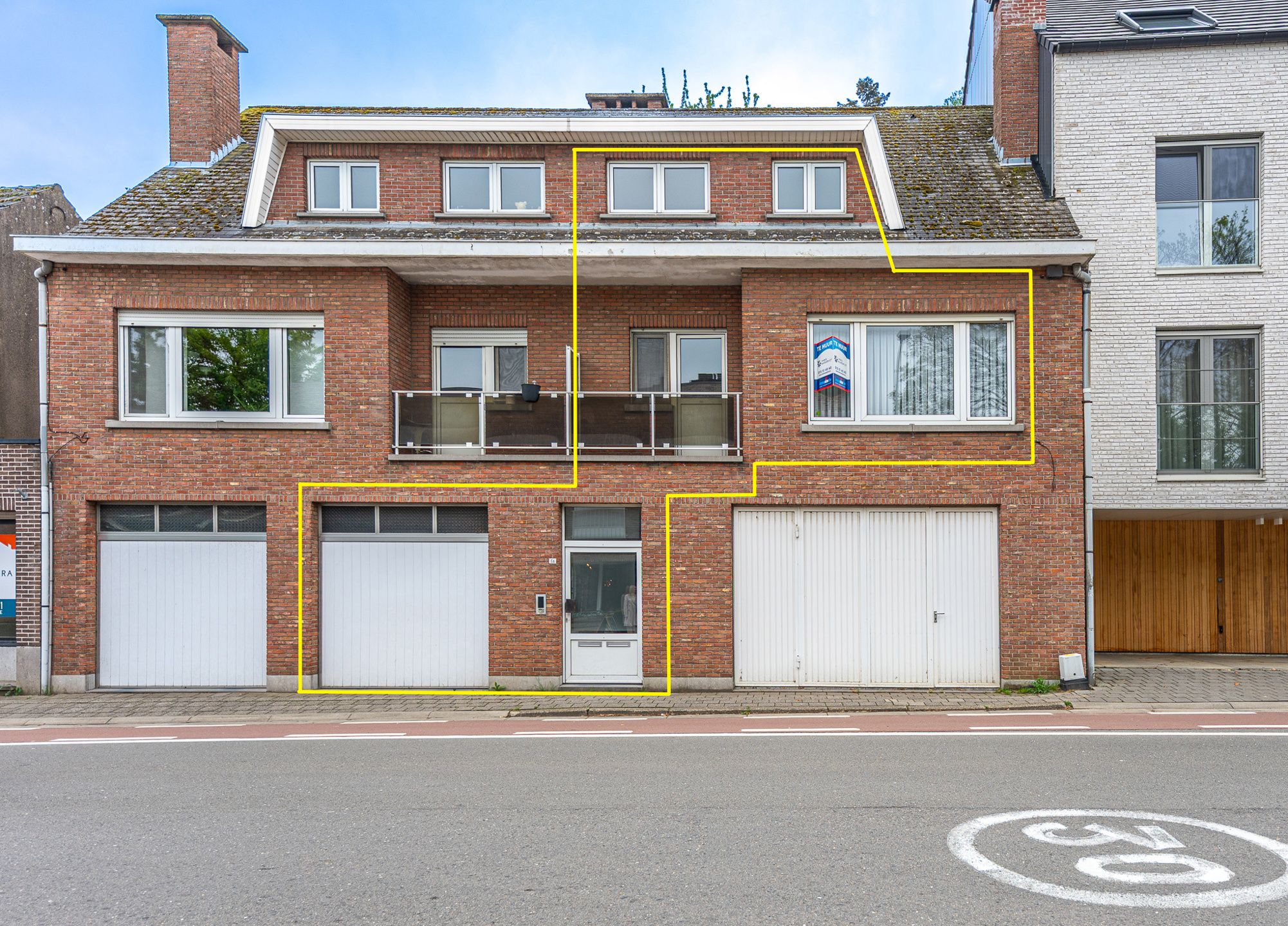 Groot appartement in het centrum. foto {{pictureIndex}}