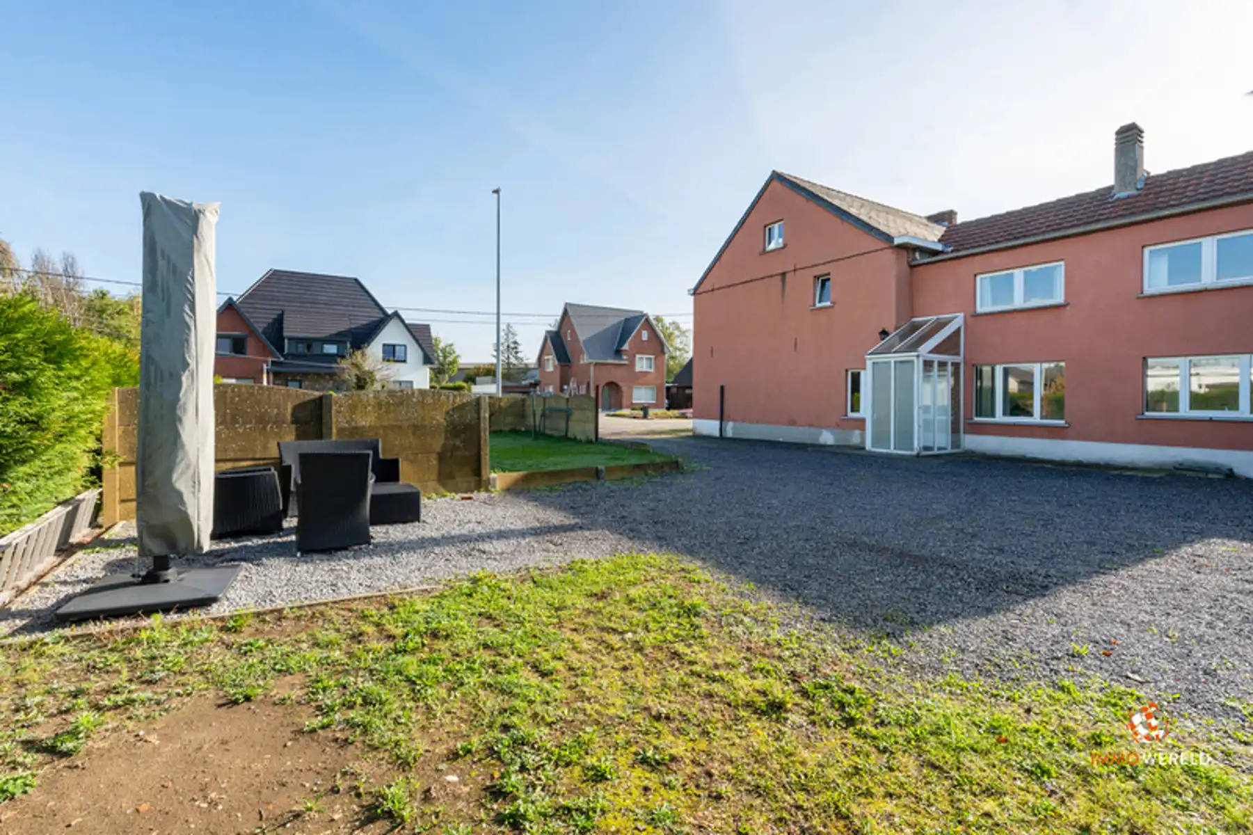 Ruime woning met 5 slaapkamers en grote wei op 24a  foto 30
