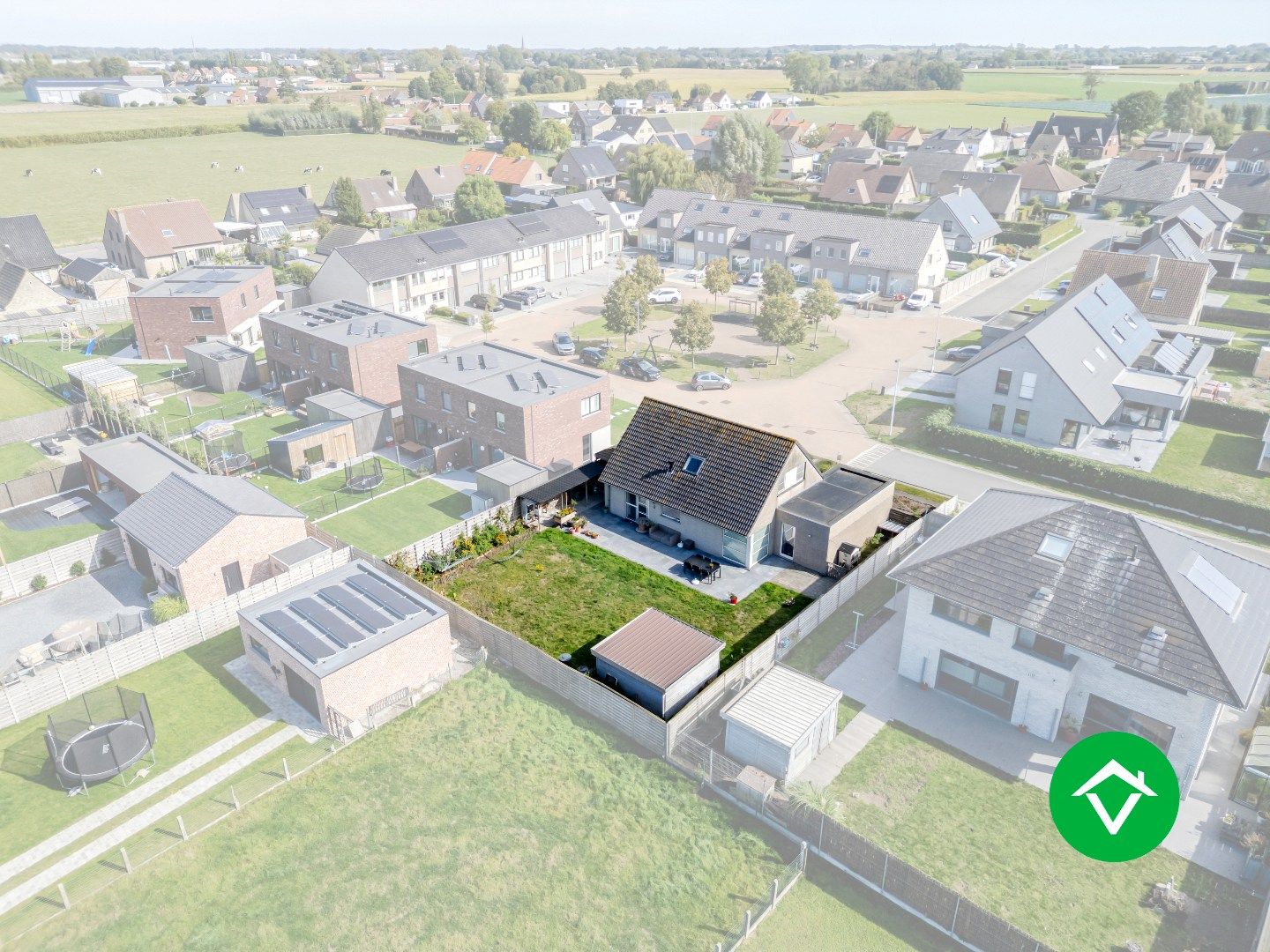 Hedendaagse gezinswoning met 5 slaapkamers en carport in Koekelare (De Mokker) foto 23