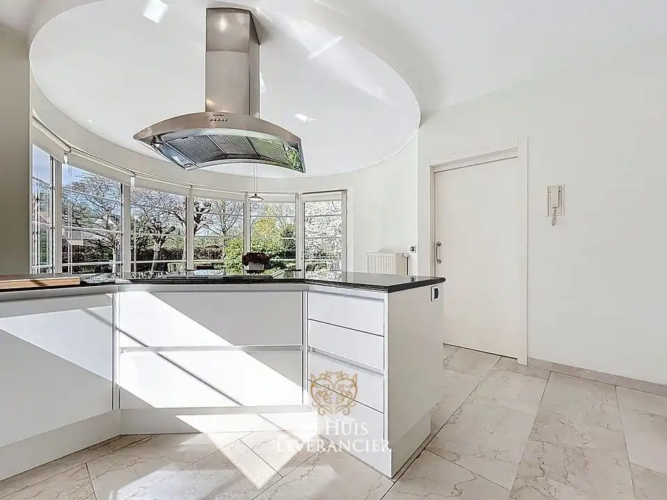 Exclusieve villa op uitzonderlijk perceel van 1 767 m², grenzend aan natuurgebied foto 33