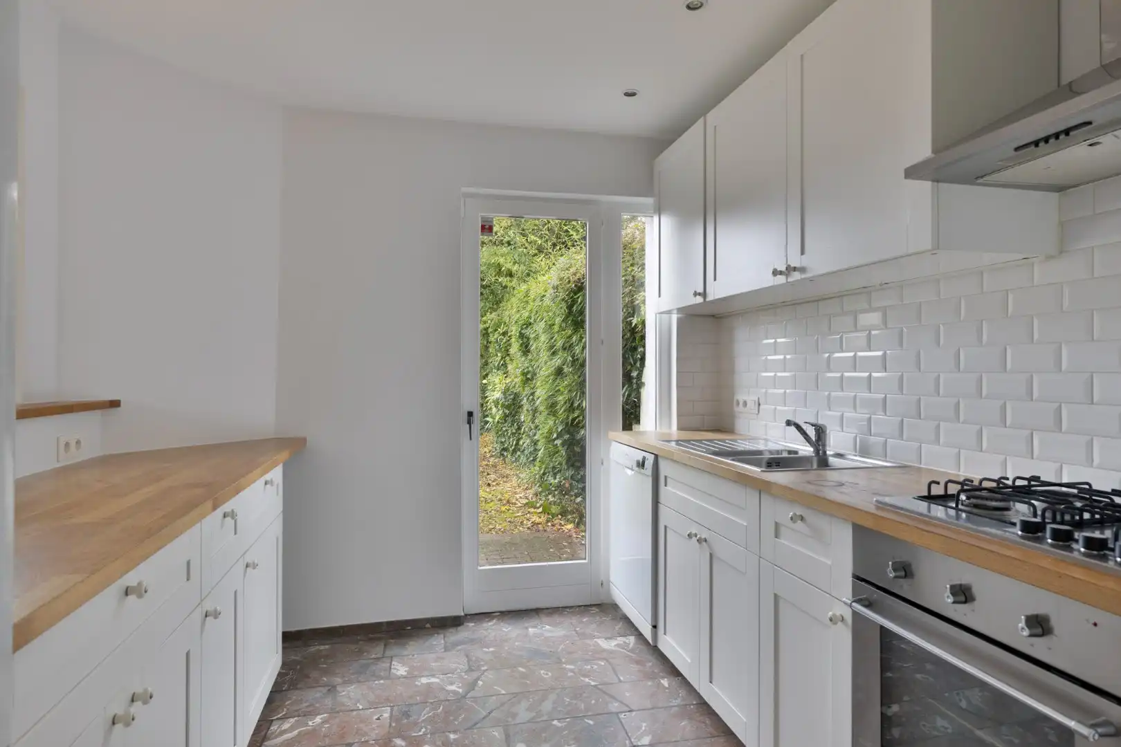 Gezellige gezinswoning met 3 slaapkamers en tuin - 1640 SINT-GENESIUS-RODE foto 6