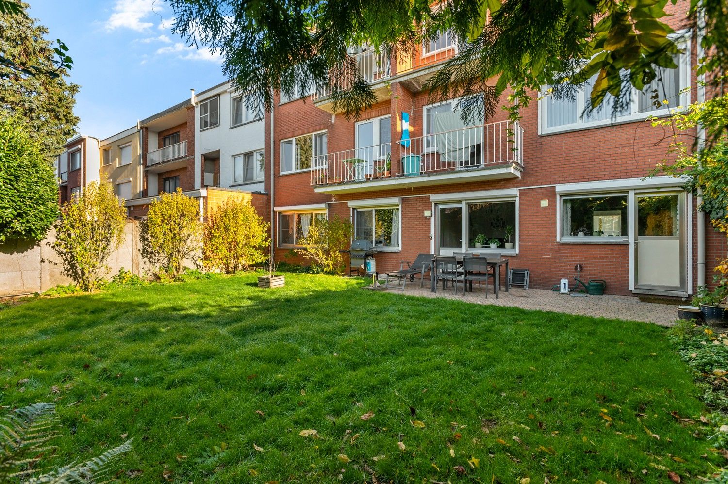 Gelijkvloers appartement met 3 SLPK, mooie tuin en garage te Deurne! foto 9