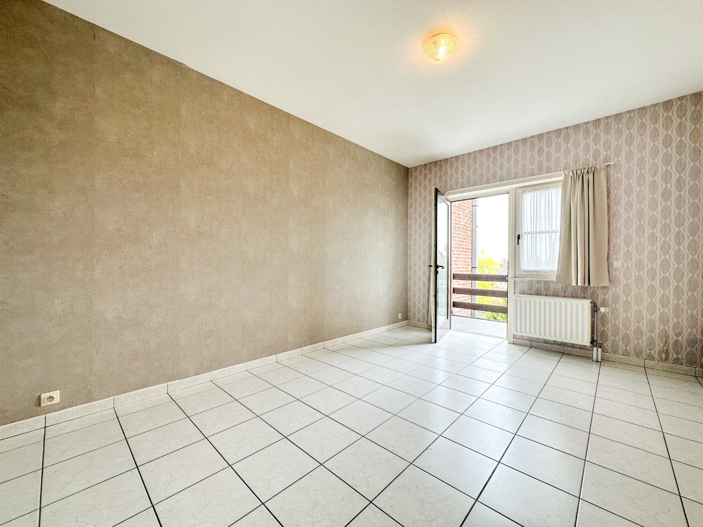 Lichtrijk en ruim appartement, 2 slpk, terras, Poperinge foto 17